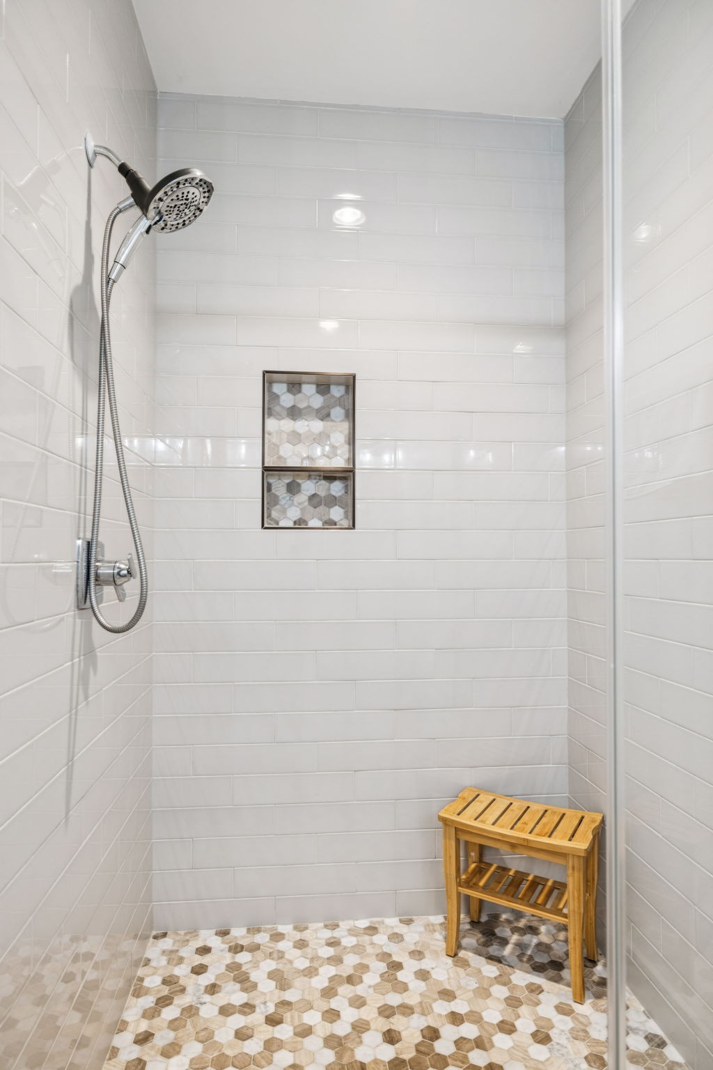 2118 Elliott Ave Unit: 10