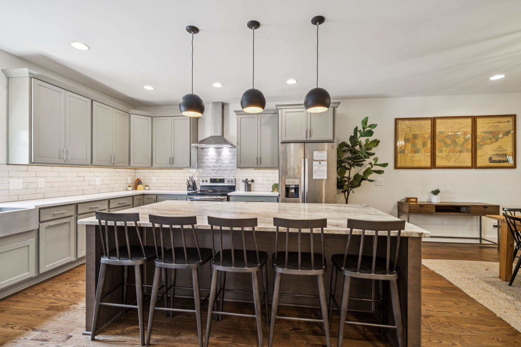 2118 Elliott Ave Unit: 10