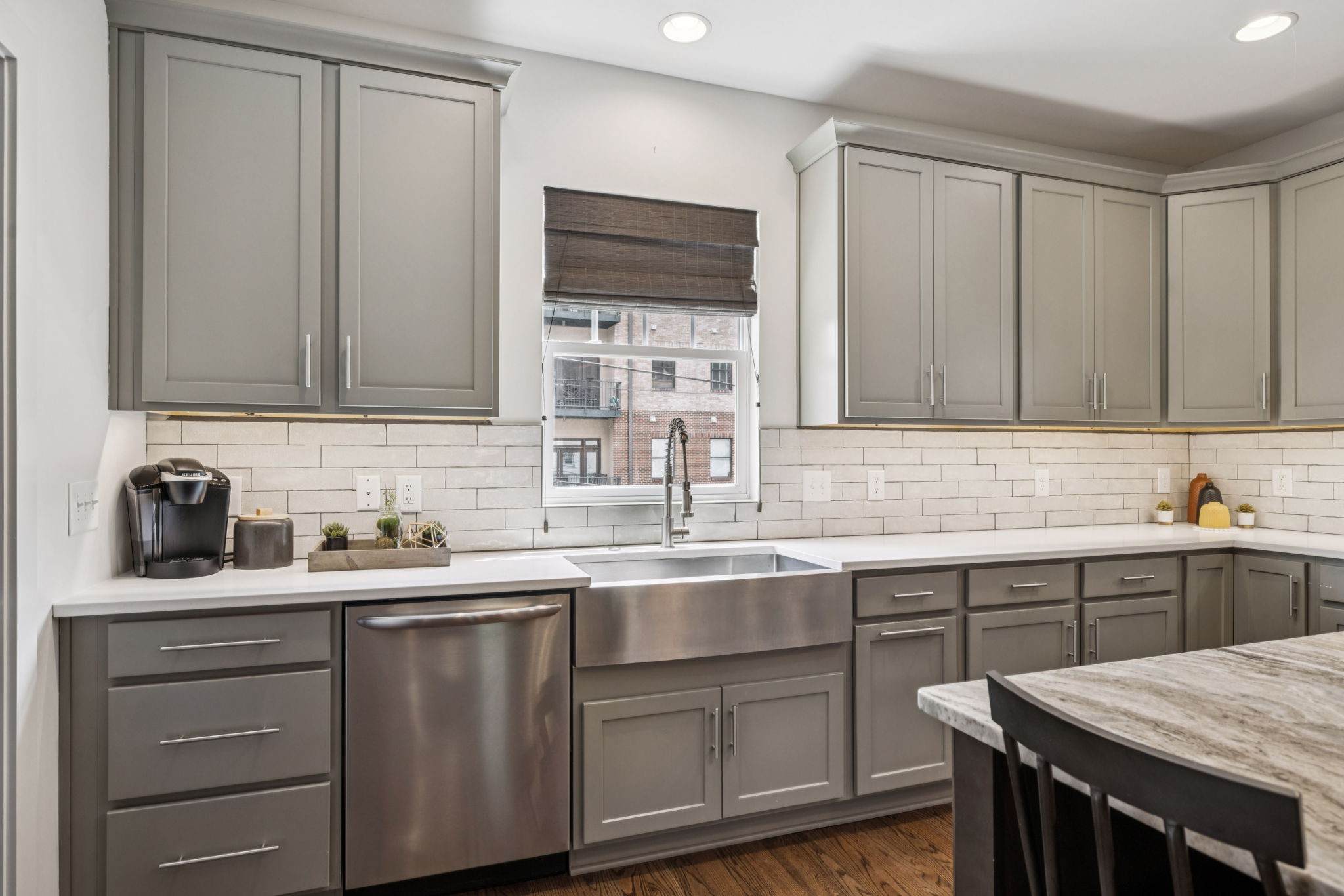 2118 Elliott Ave Unit: 10