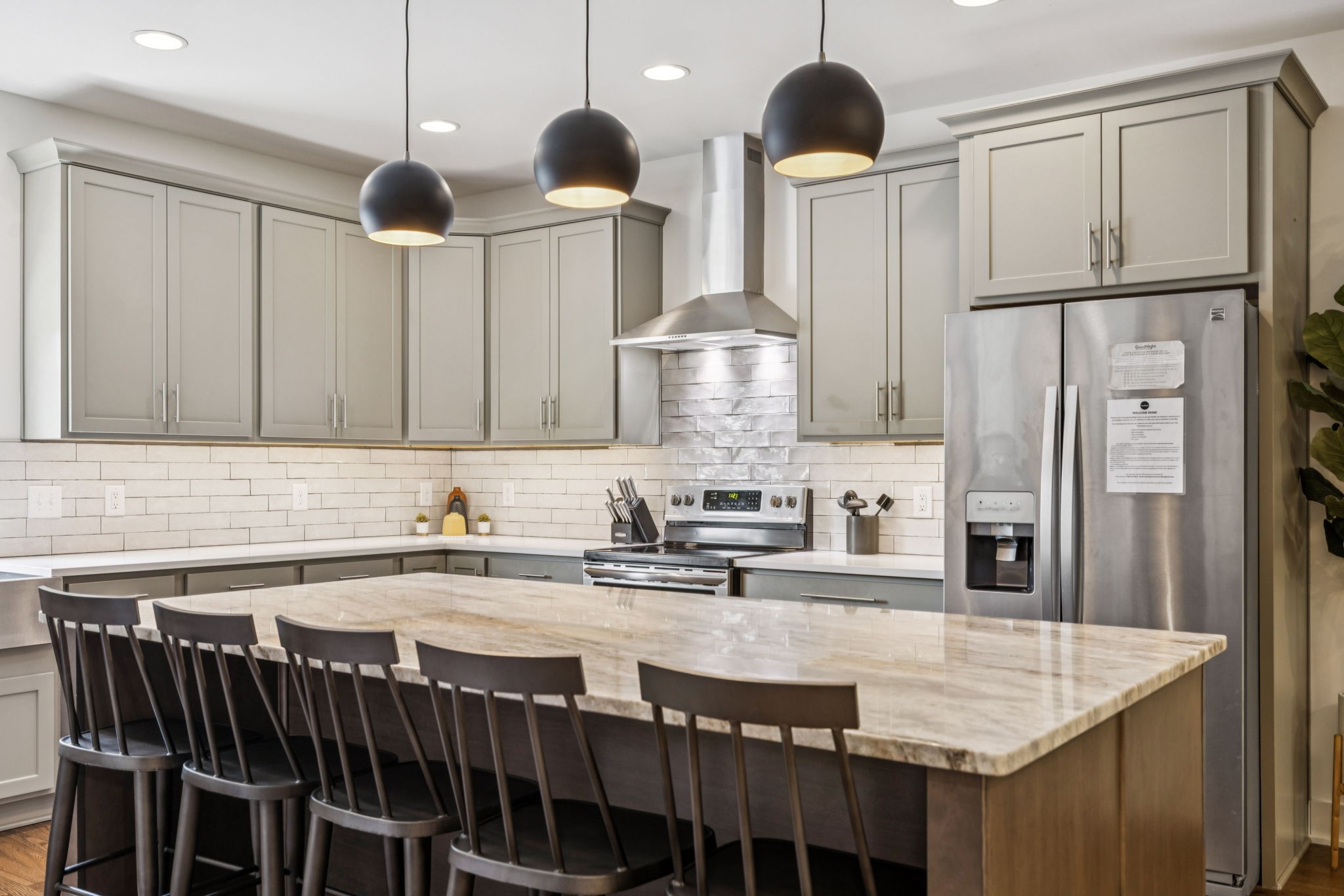 2118 Elliott Ave Unit: 10