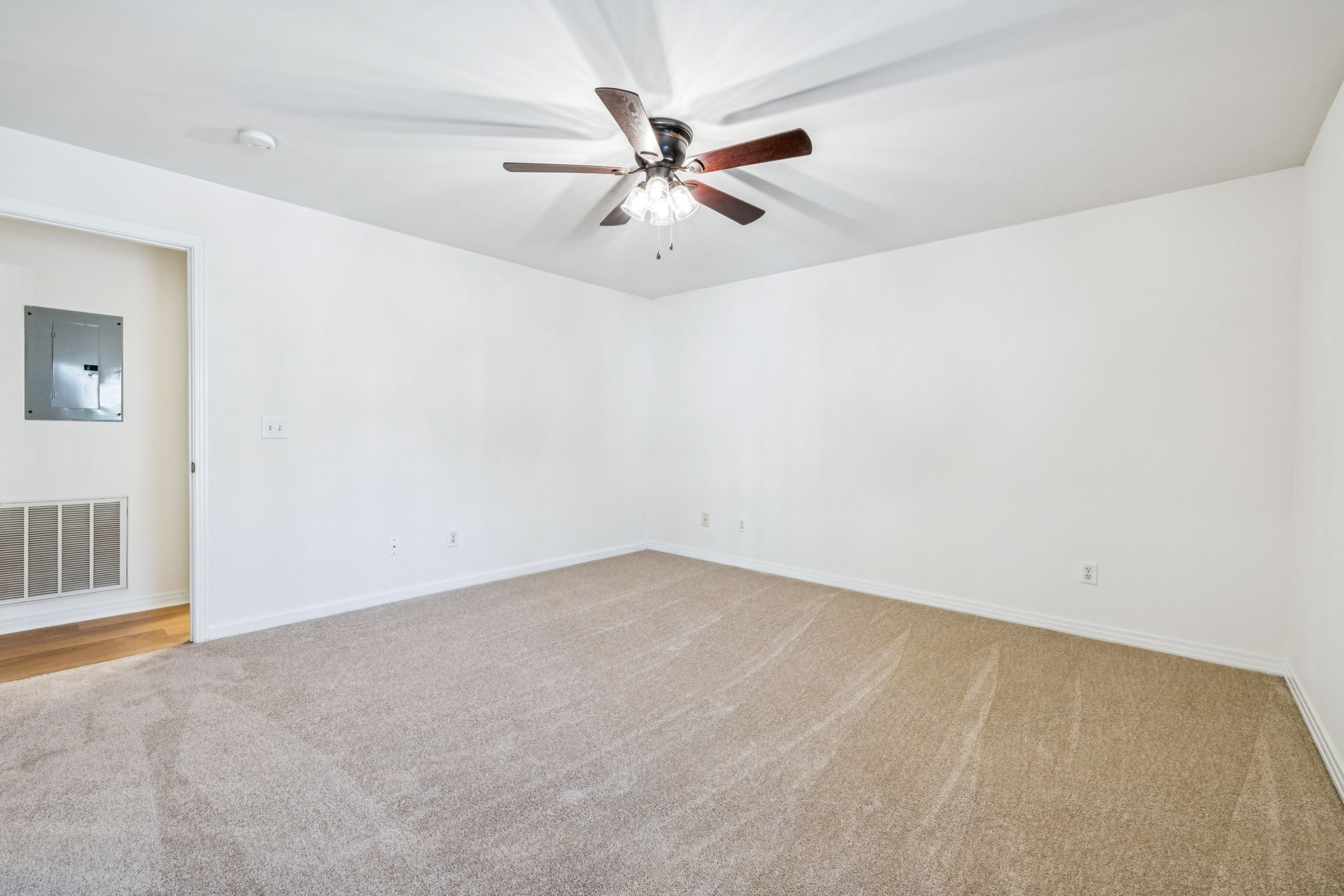 183 Brooke Castle Dr