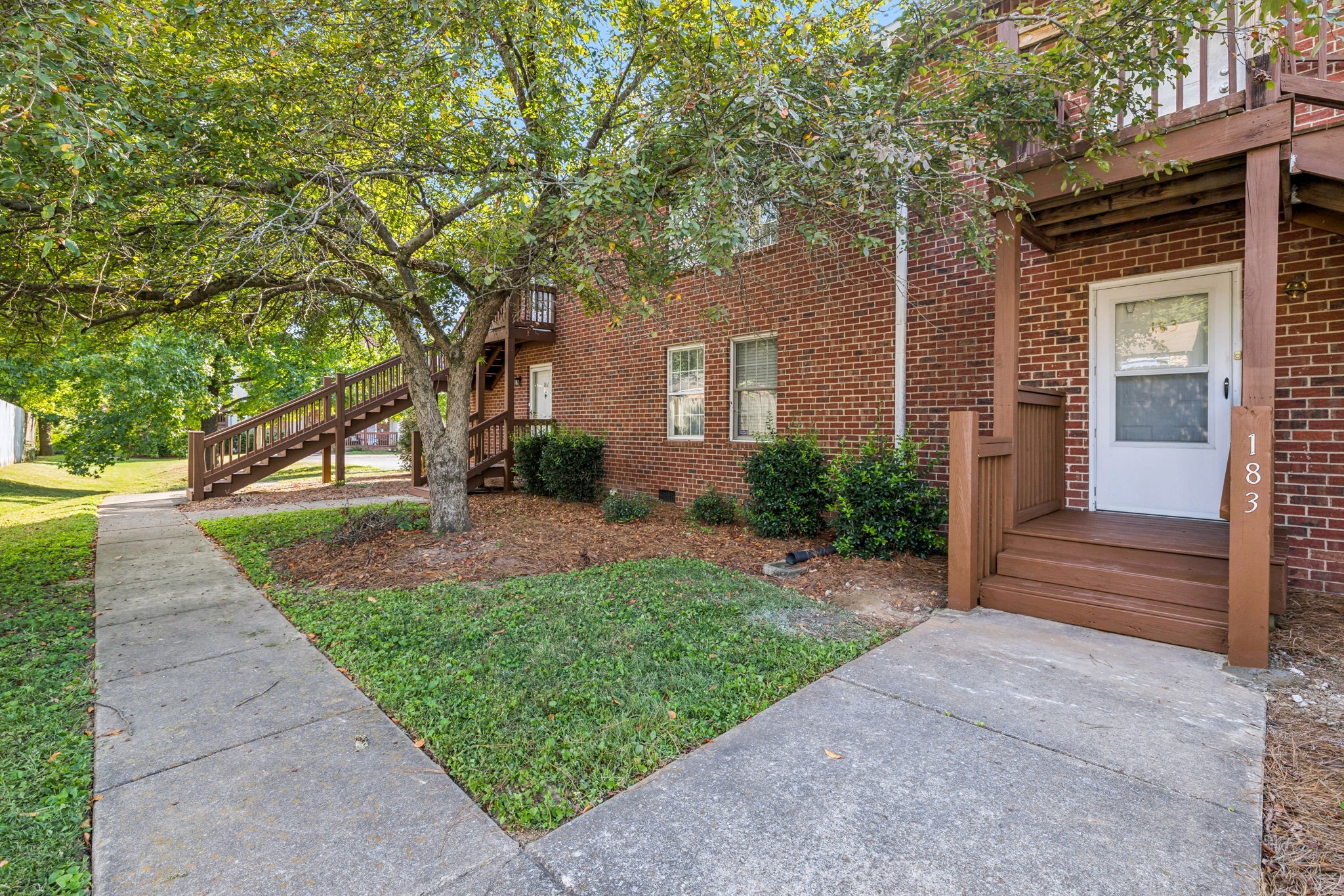 183 Brooke Castle Dr