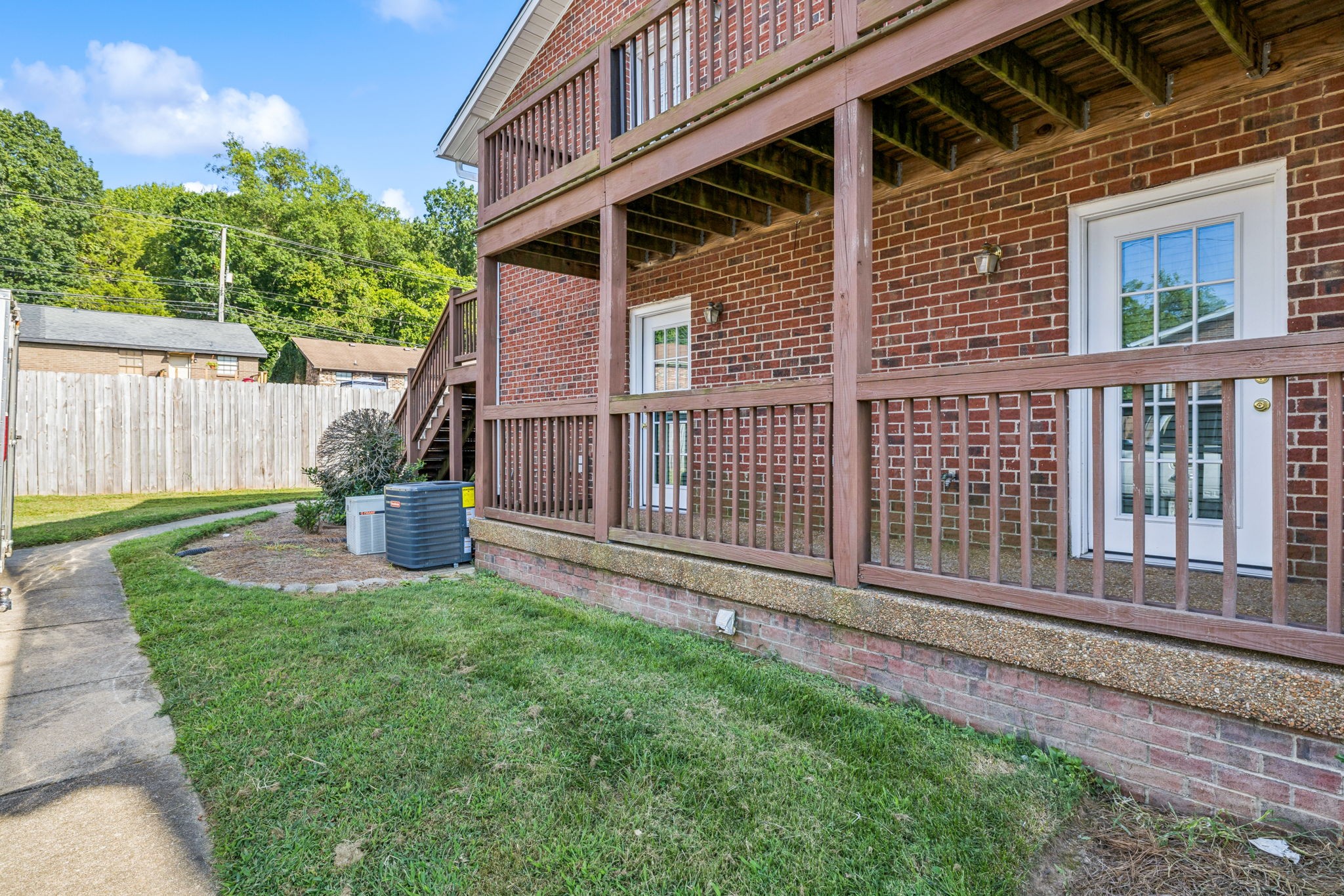 183 Brooke Castle Dr