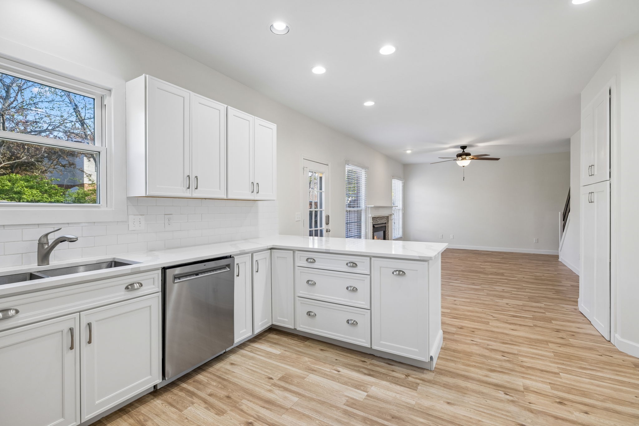 616 Prince Charles Way