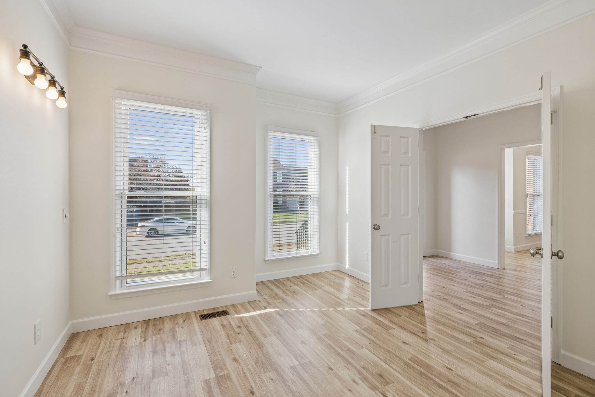 616 Prince Charles Way