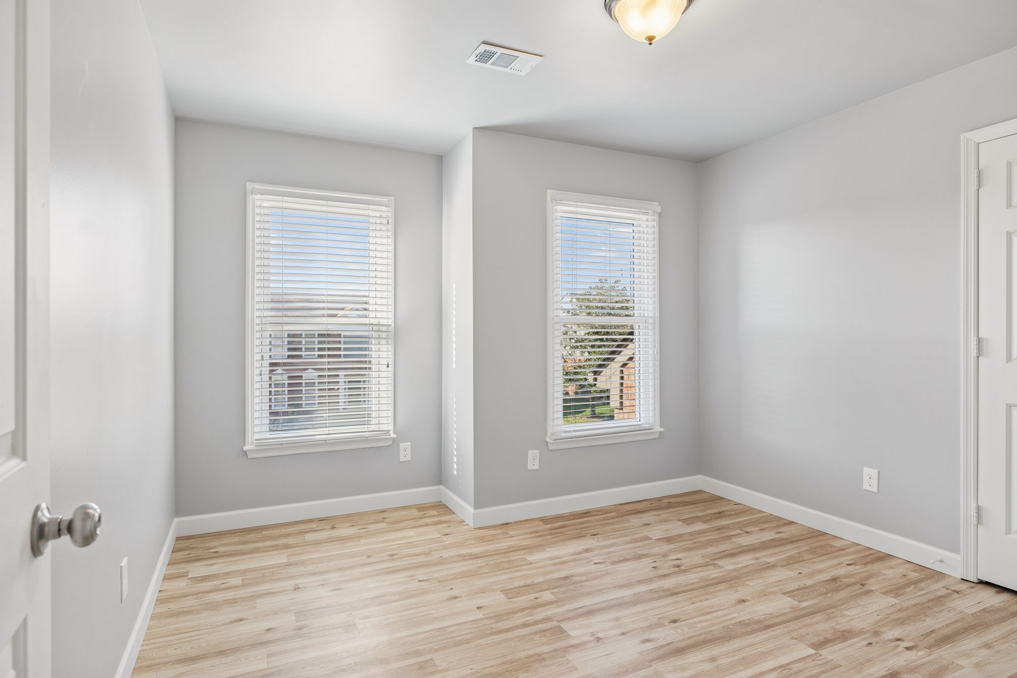 616 Prince Charles Way