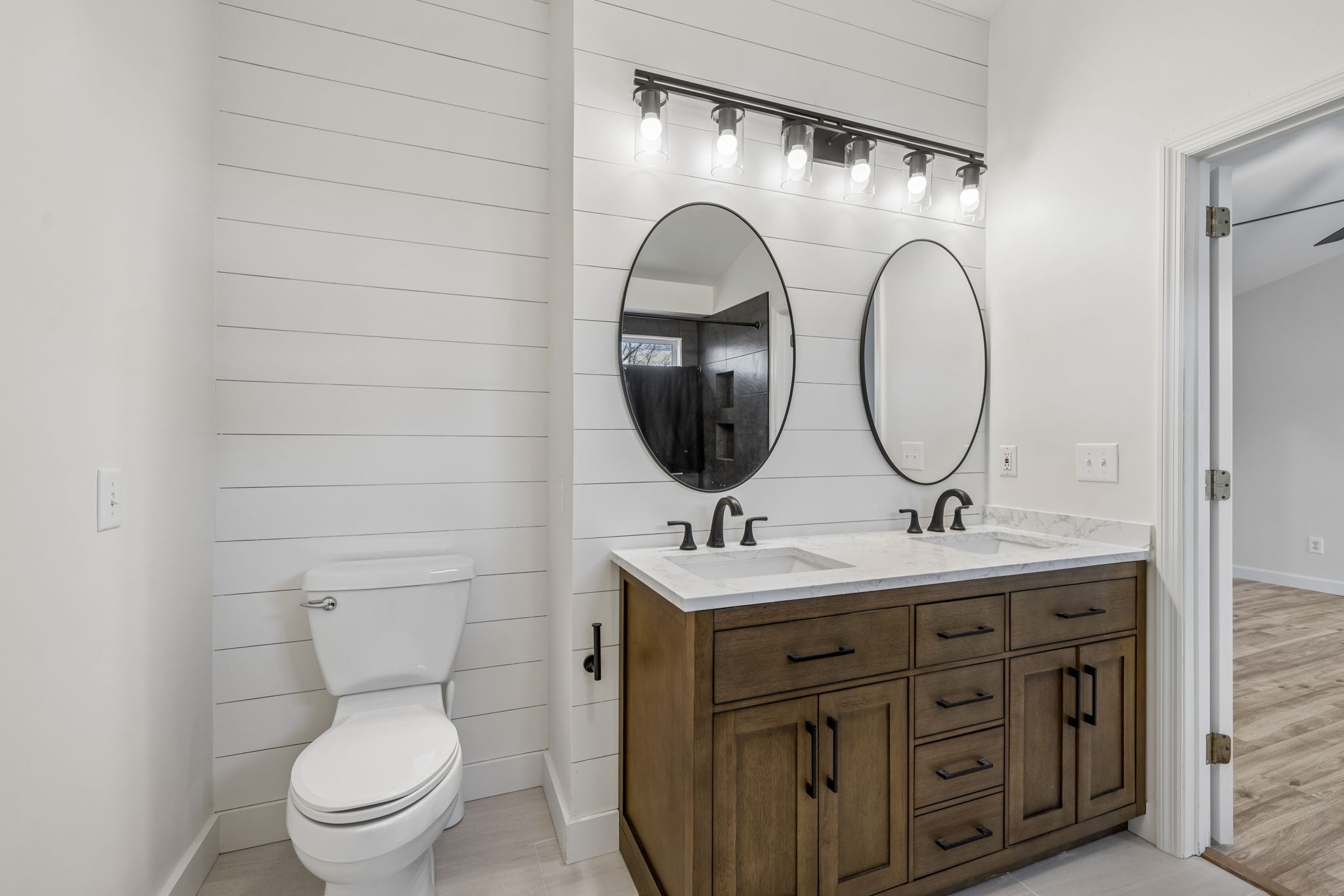 616 Prince Charles Way