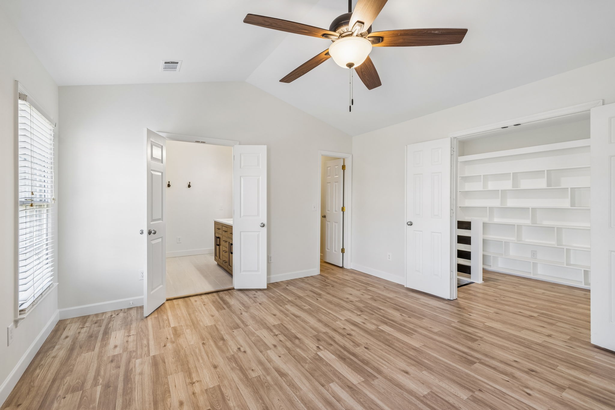 616 Prince Charles Way