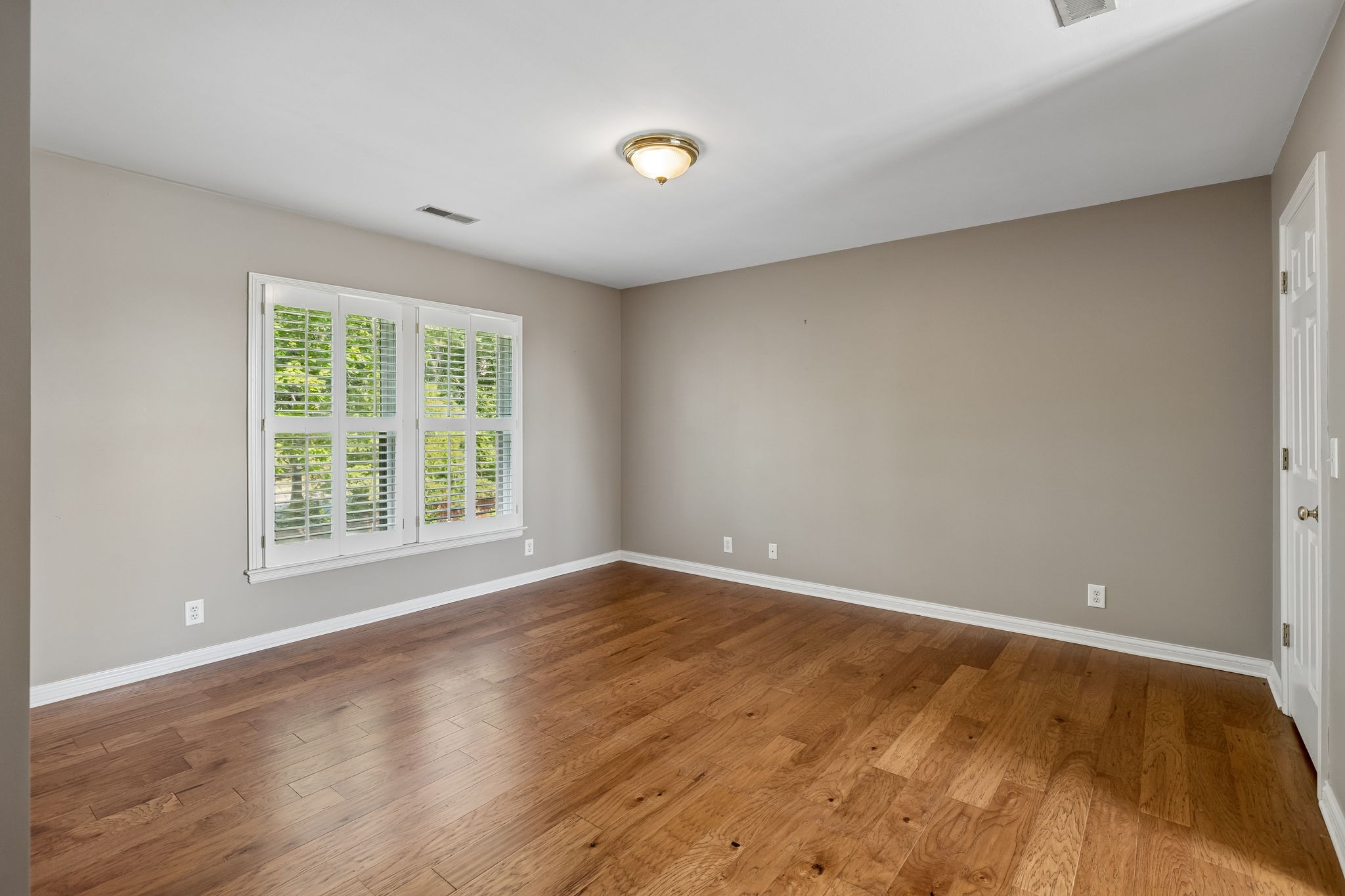 1303 King William Ct