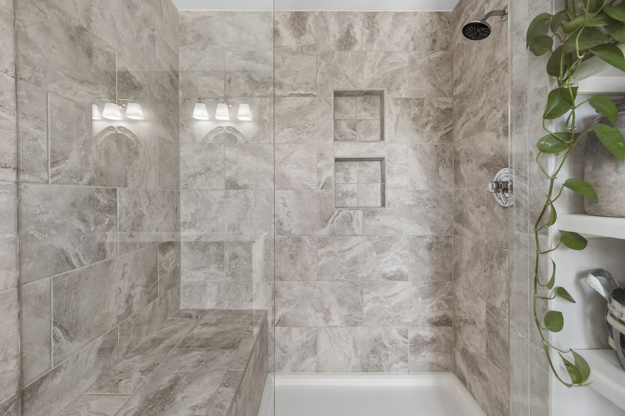 1303 King William Ct