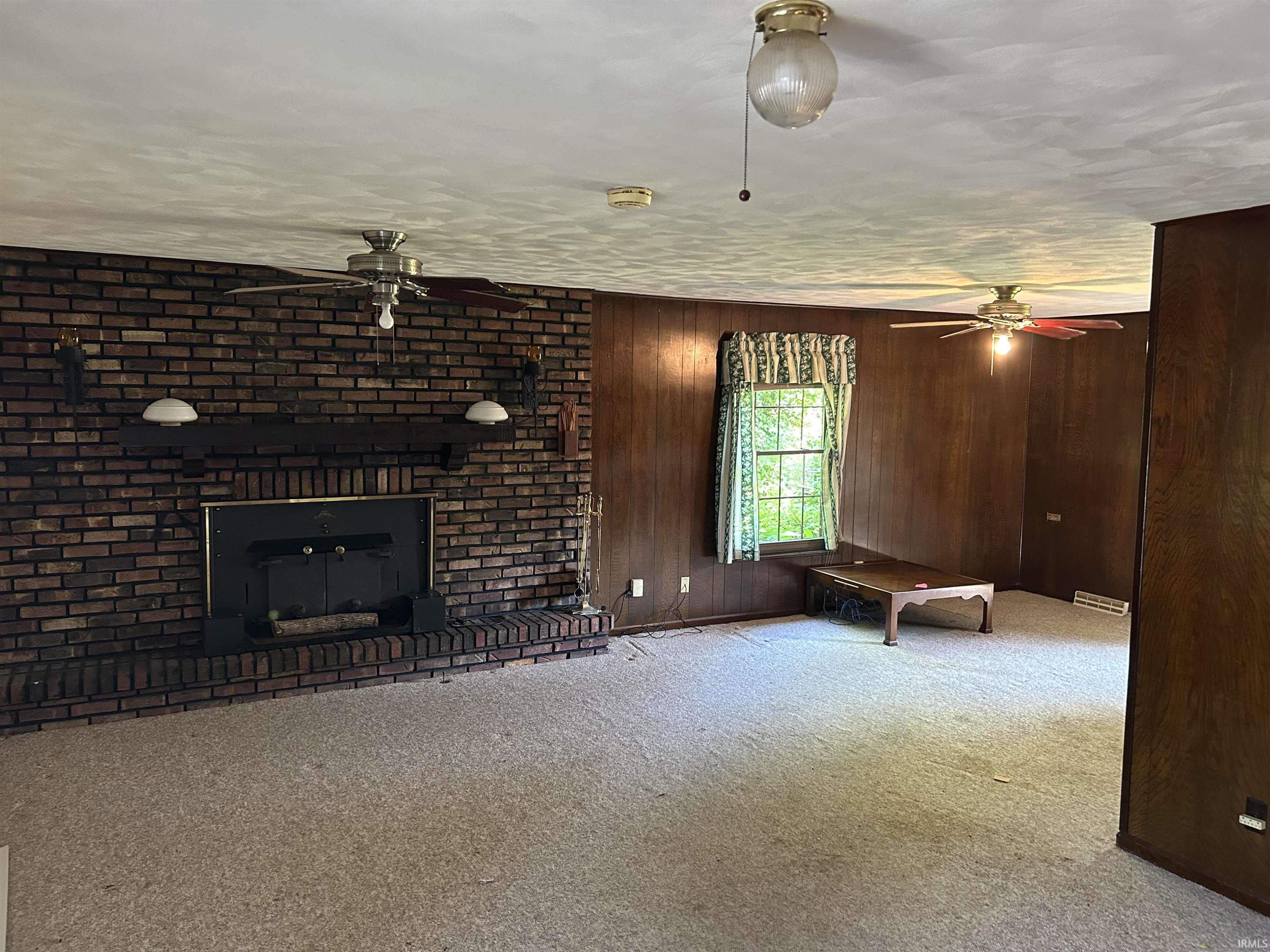 3328 Elm Lane