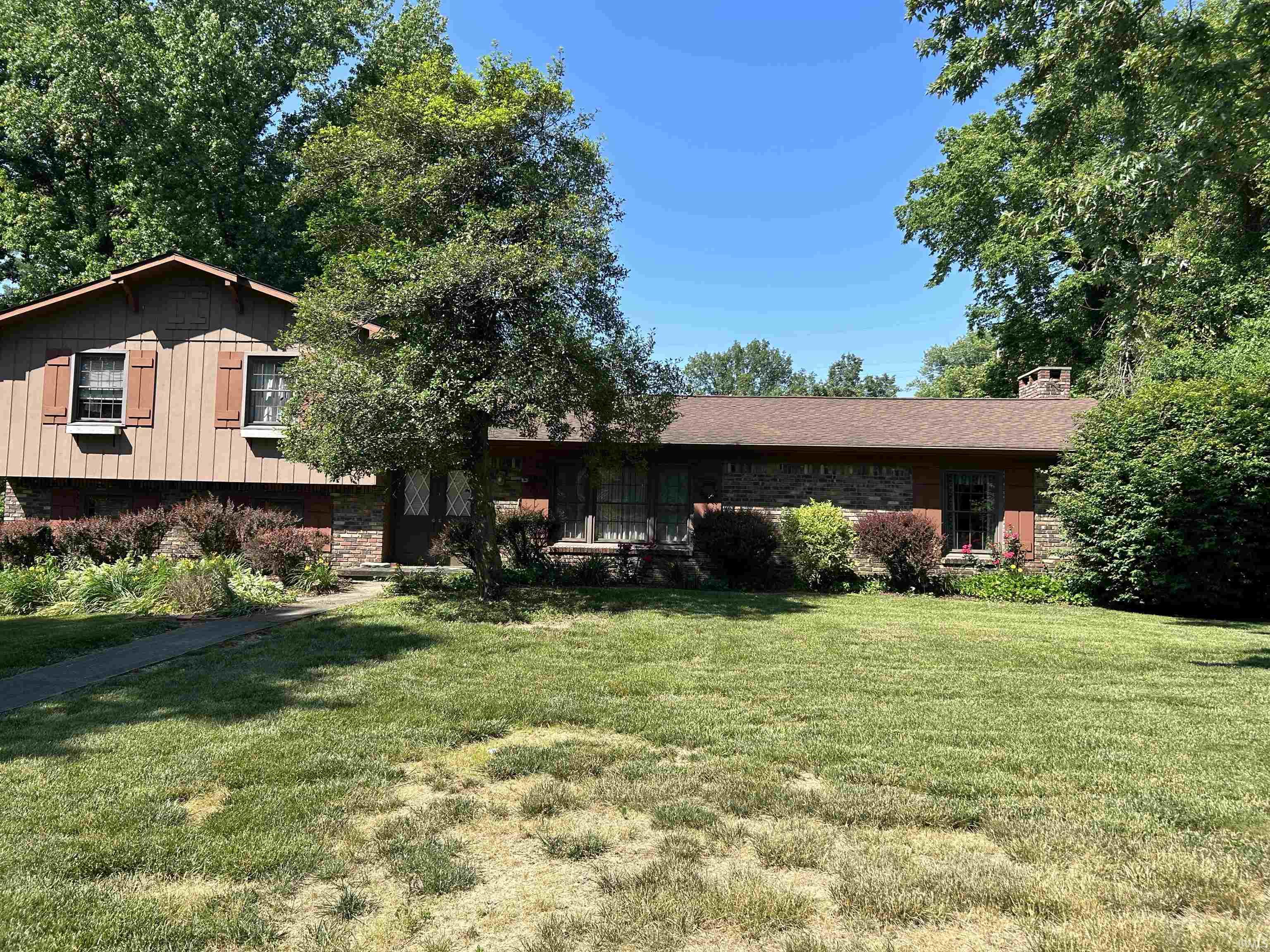 3328 Elm Lane