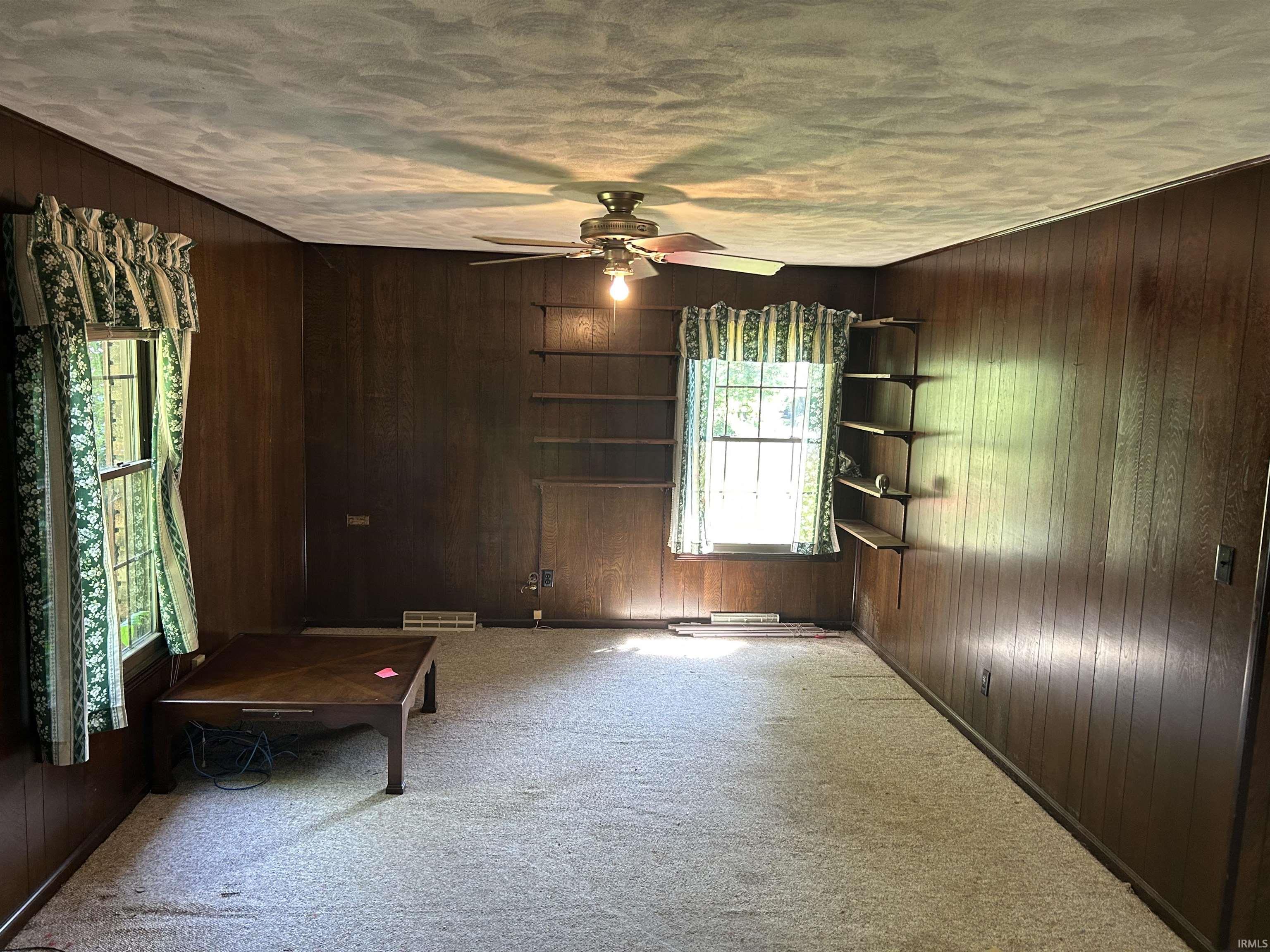 3328 Elm Lane