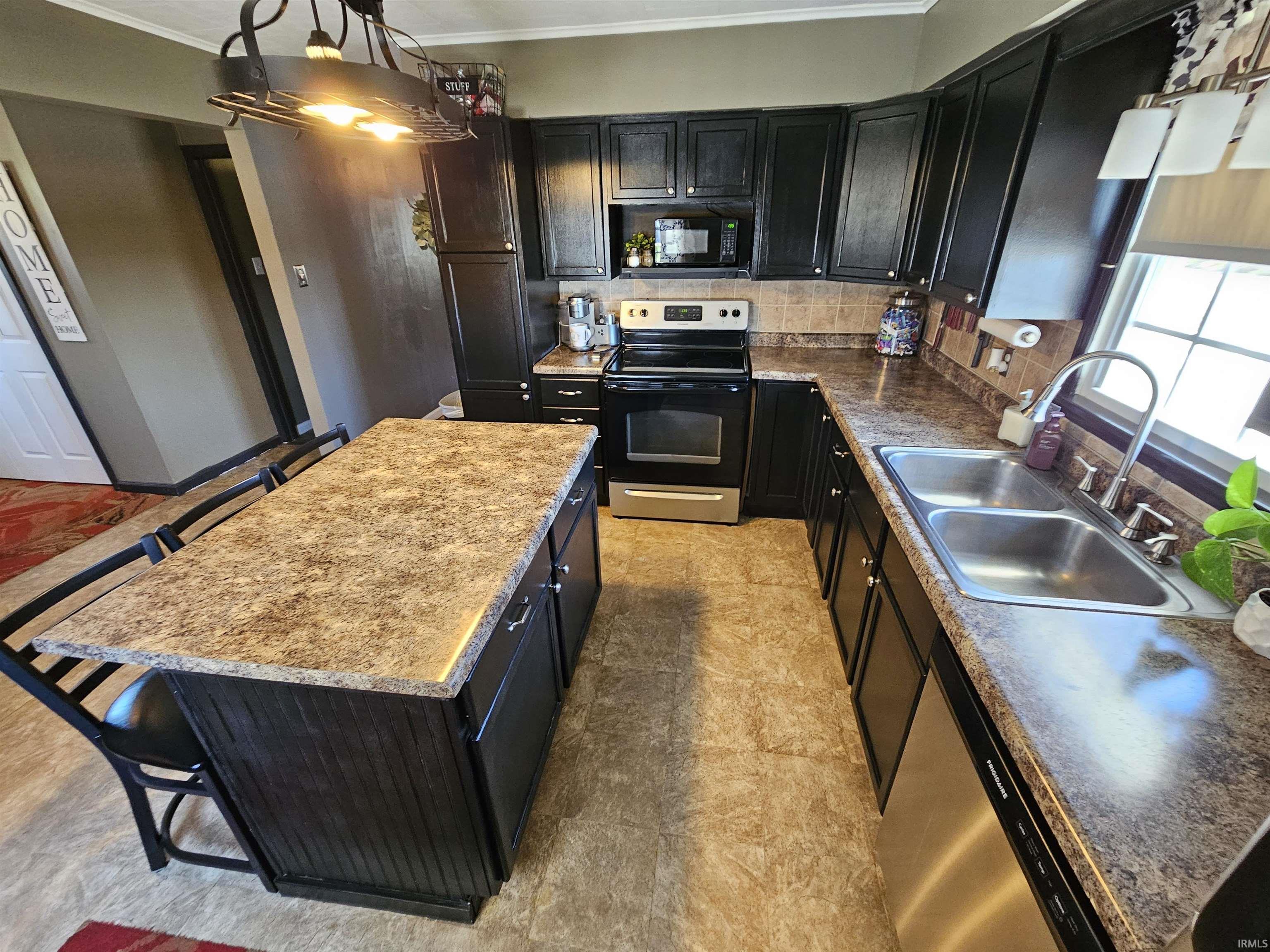 12715 Pinkstaff Lane