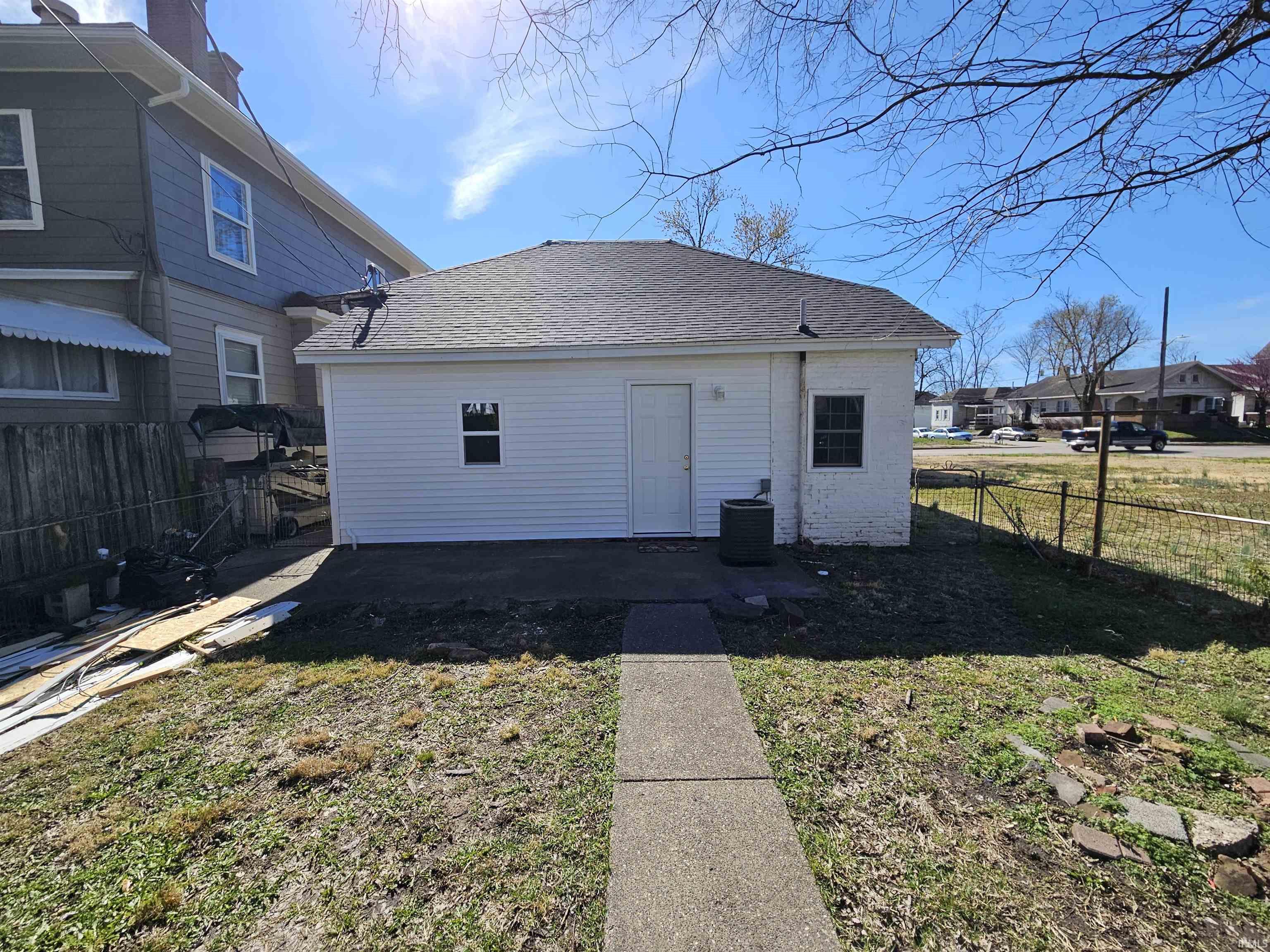 810 N 6th Street
