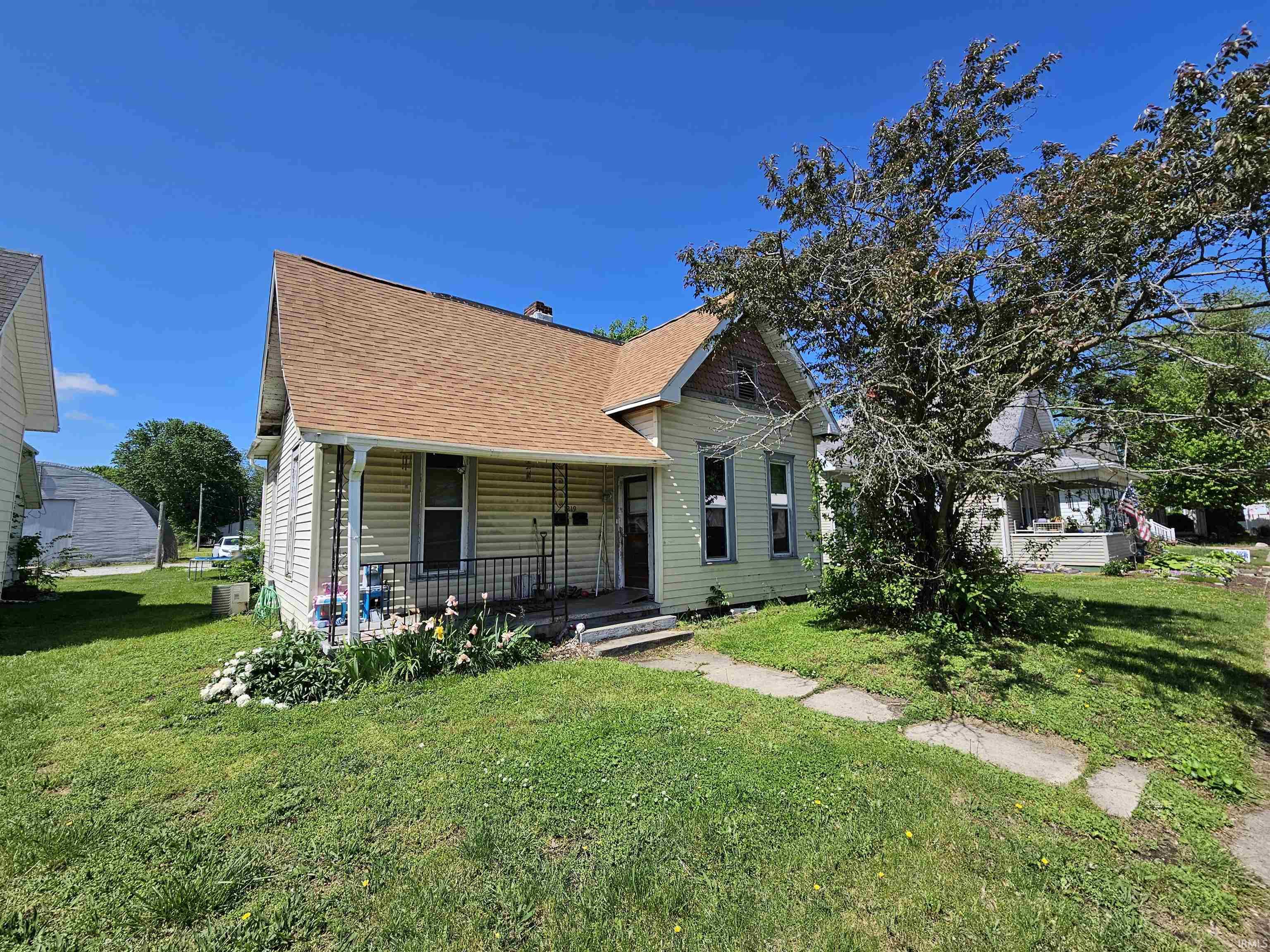 1219 Main Street