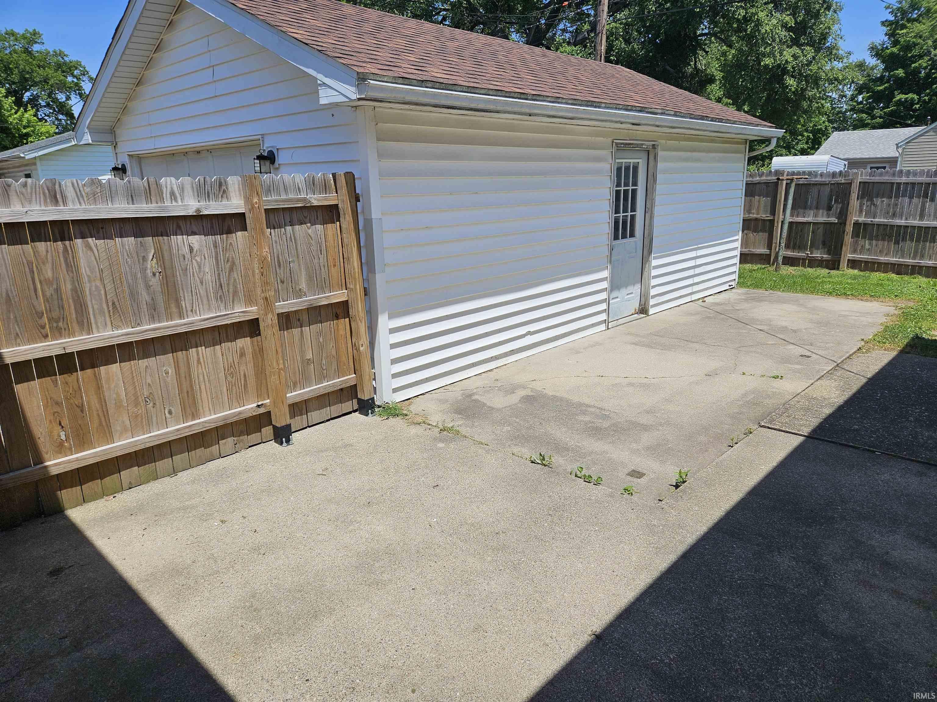 1516 E Locust Street