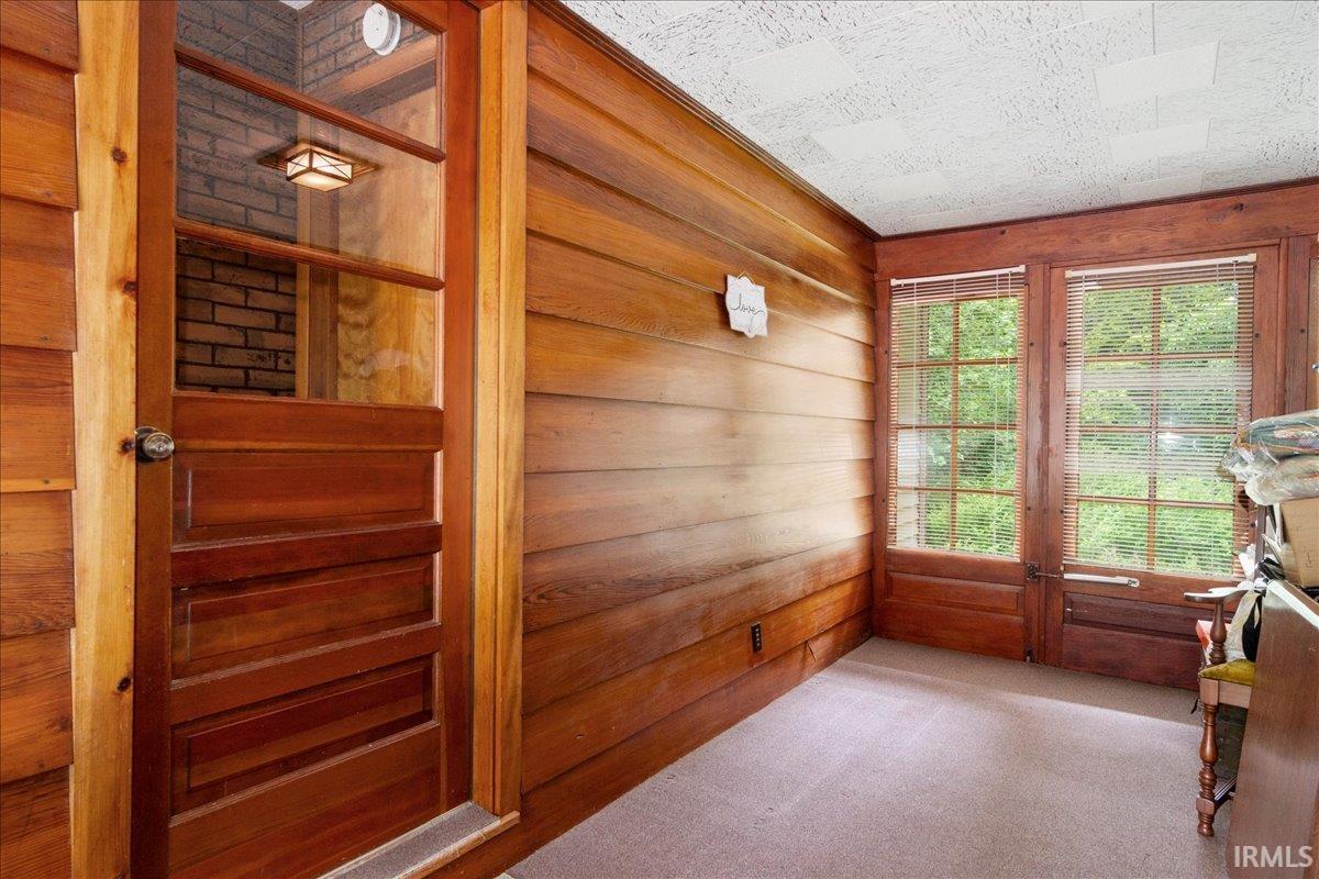 1939 N Old Petersburg Road