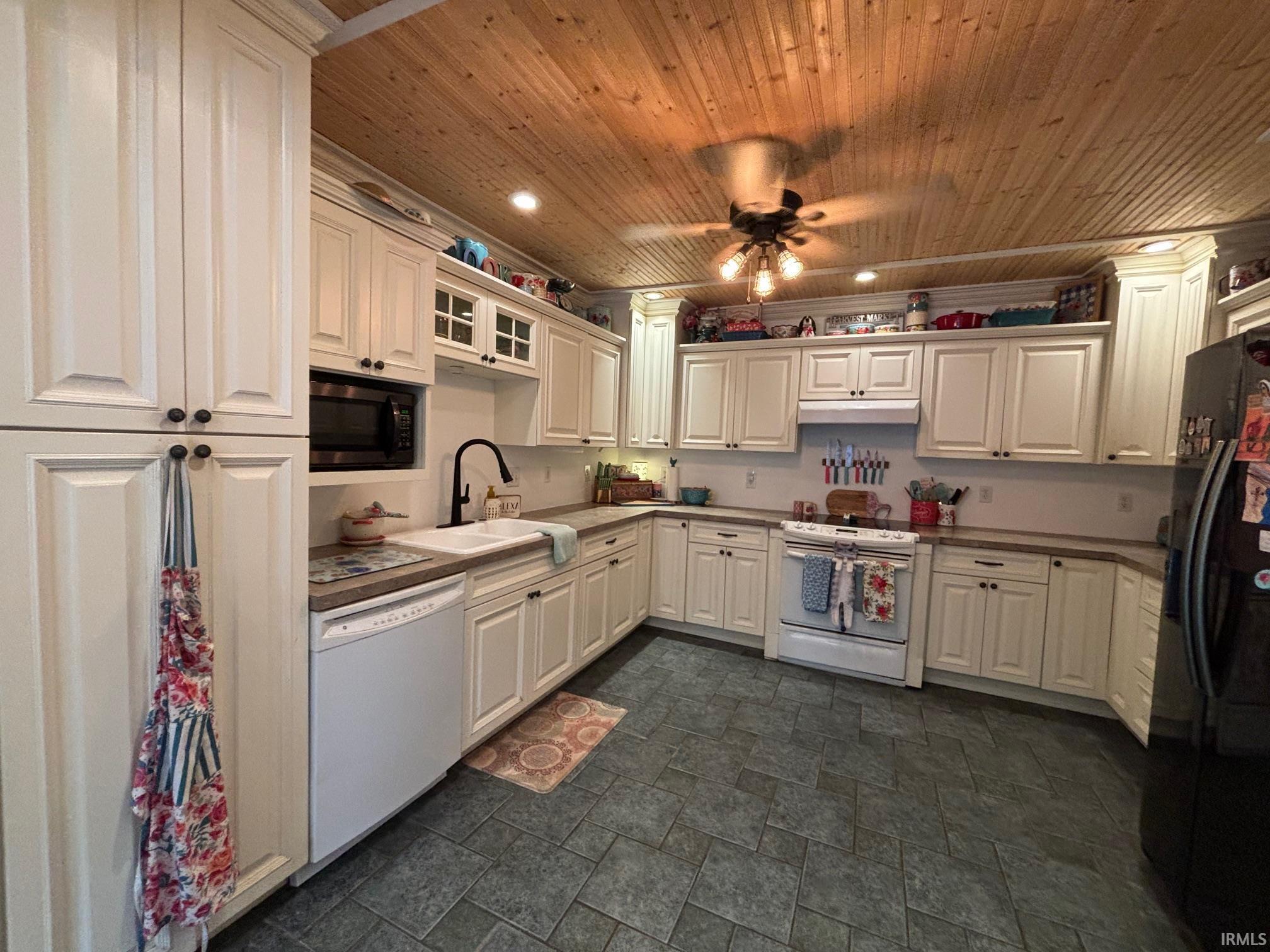 2760 E St. Rd. 61 Road