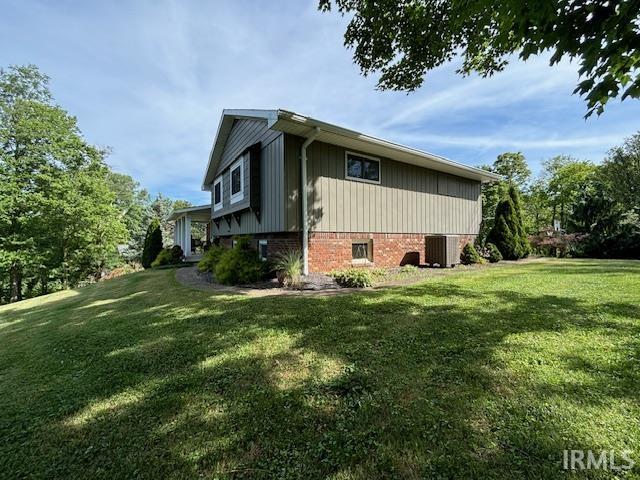 1199 N Summit Drive