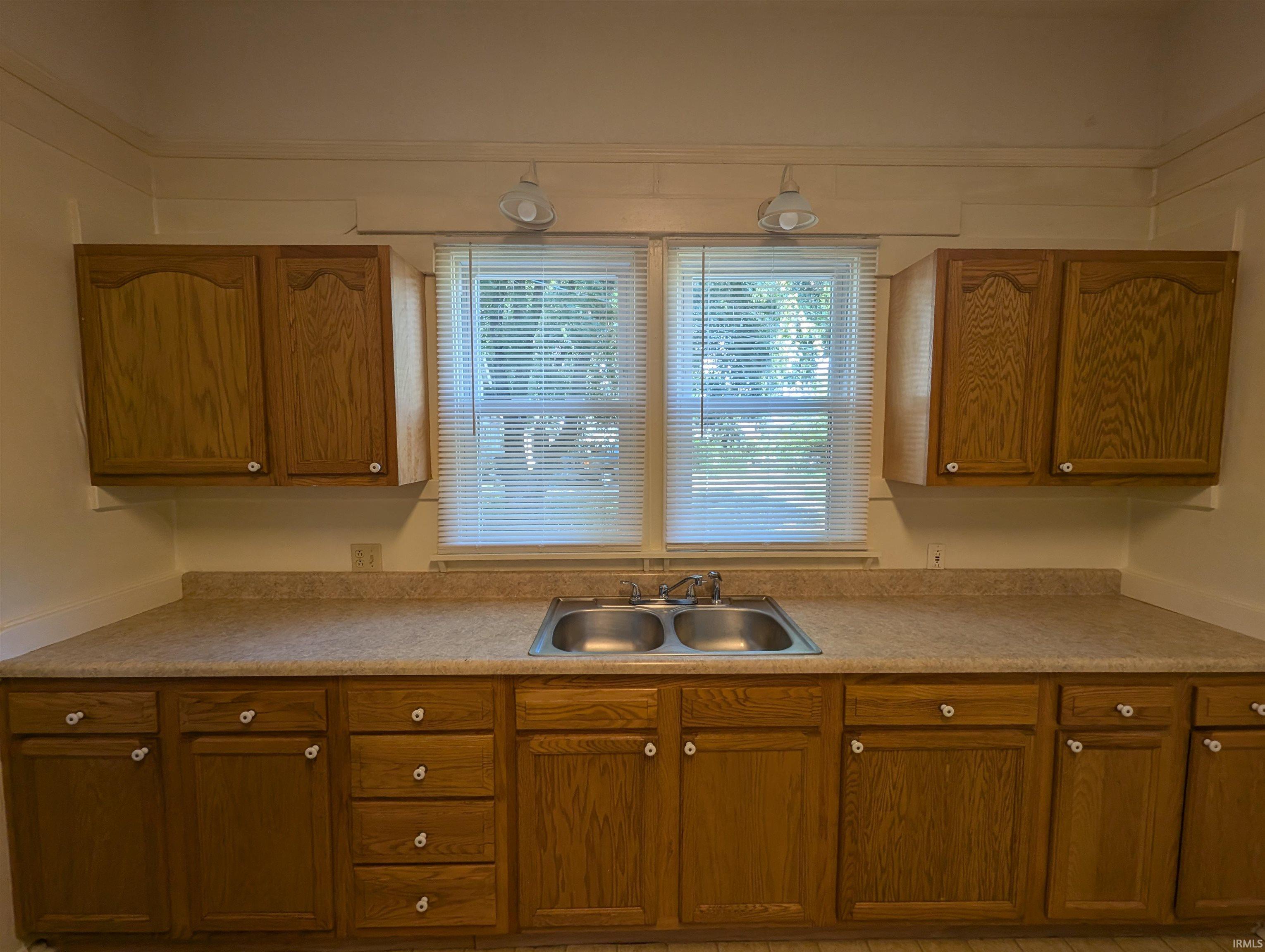 521 S 6th Street