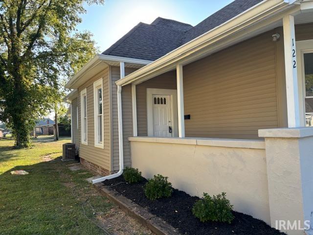 122 W Swartzel Avenue
