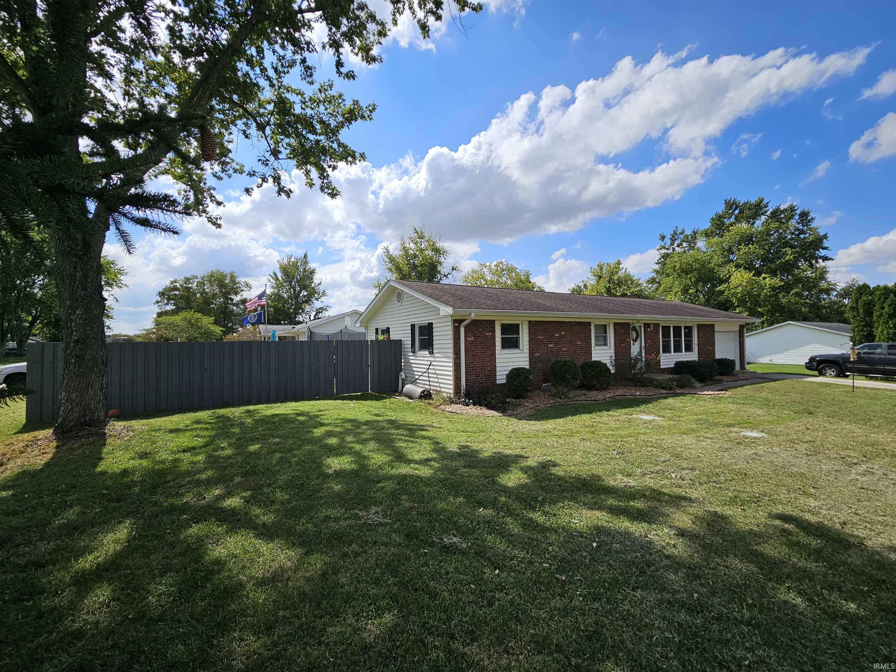 1763 E Magnolia Drive