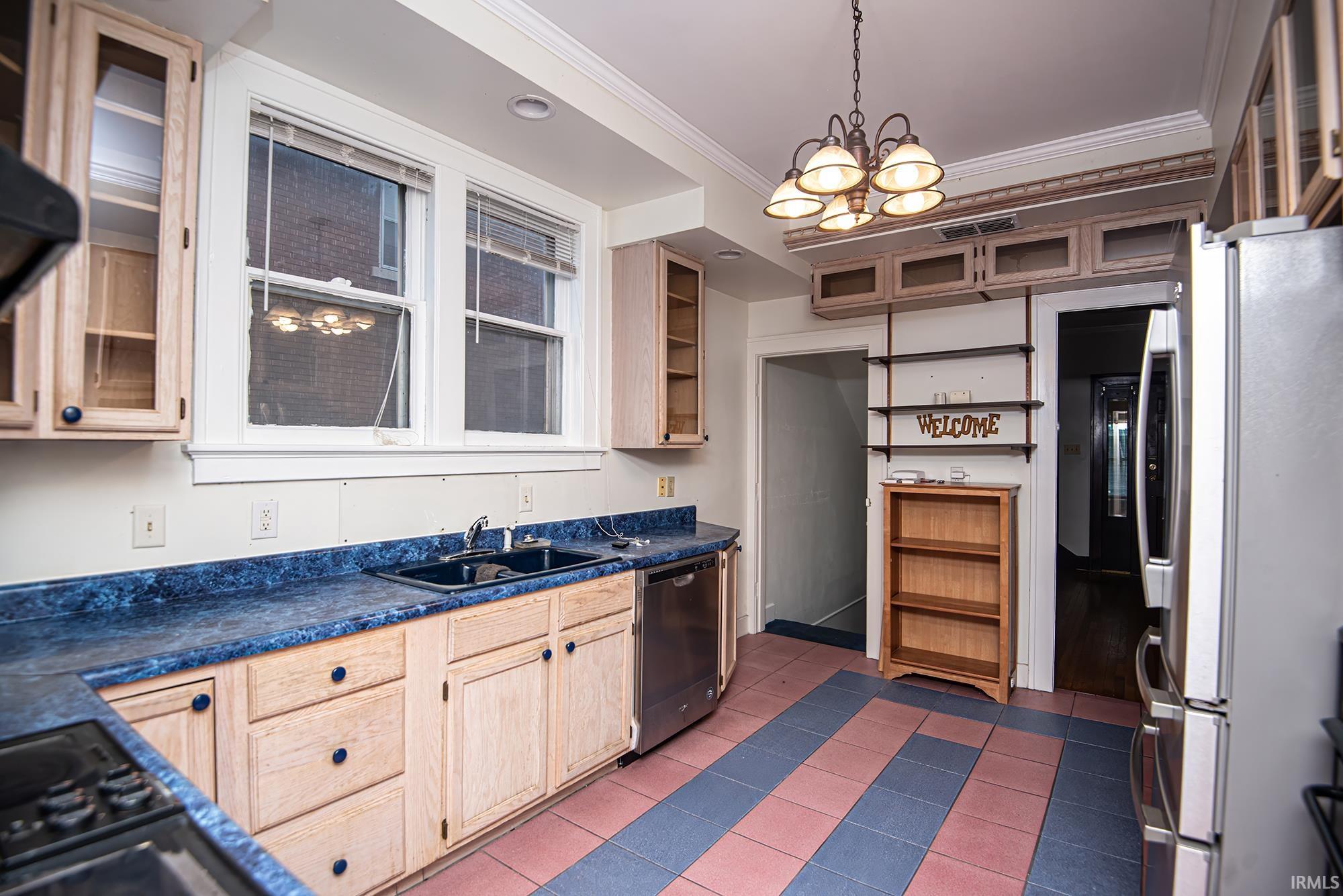 322 N 3rd Street