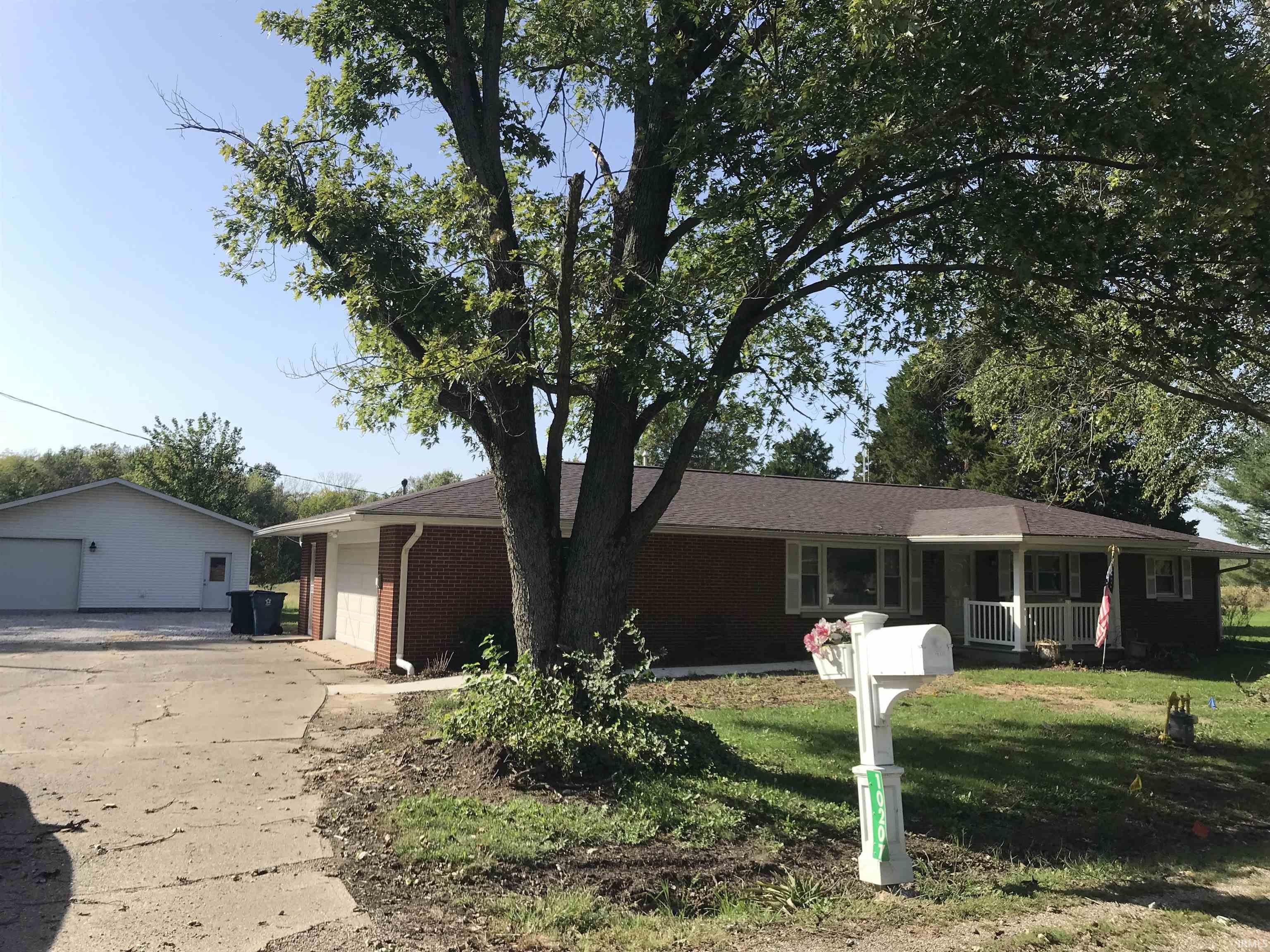 10207 Perry Boulevard