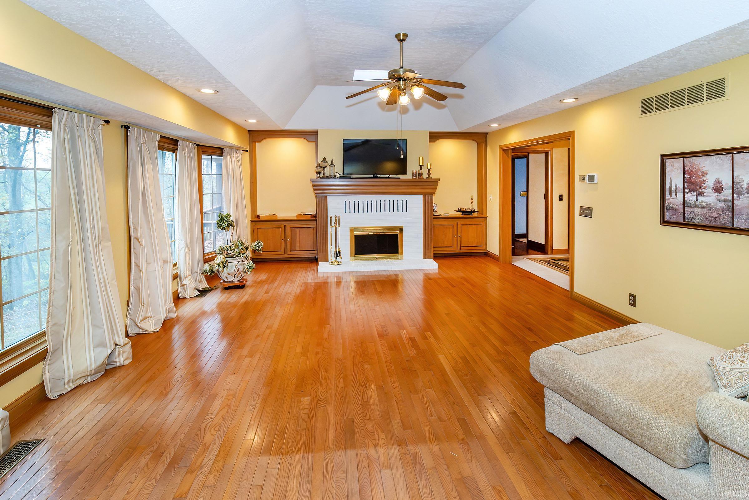 4128 Fox Run Lane