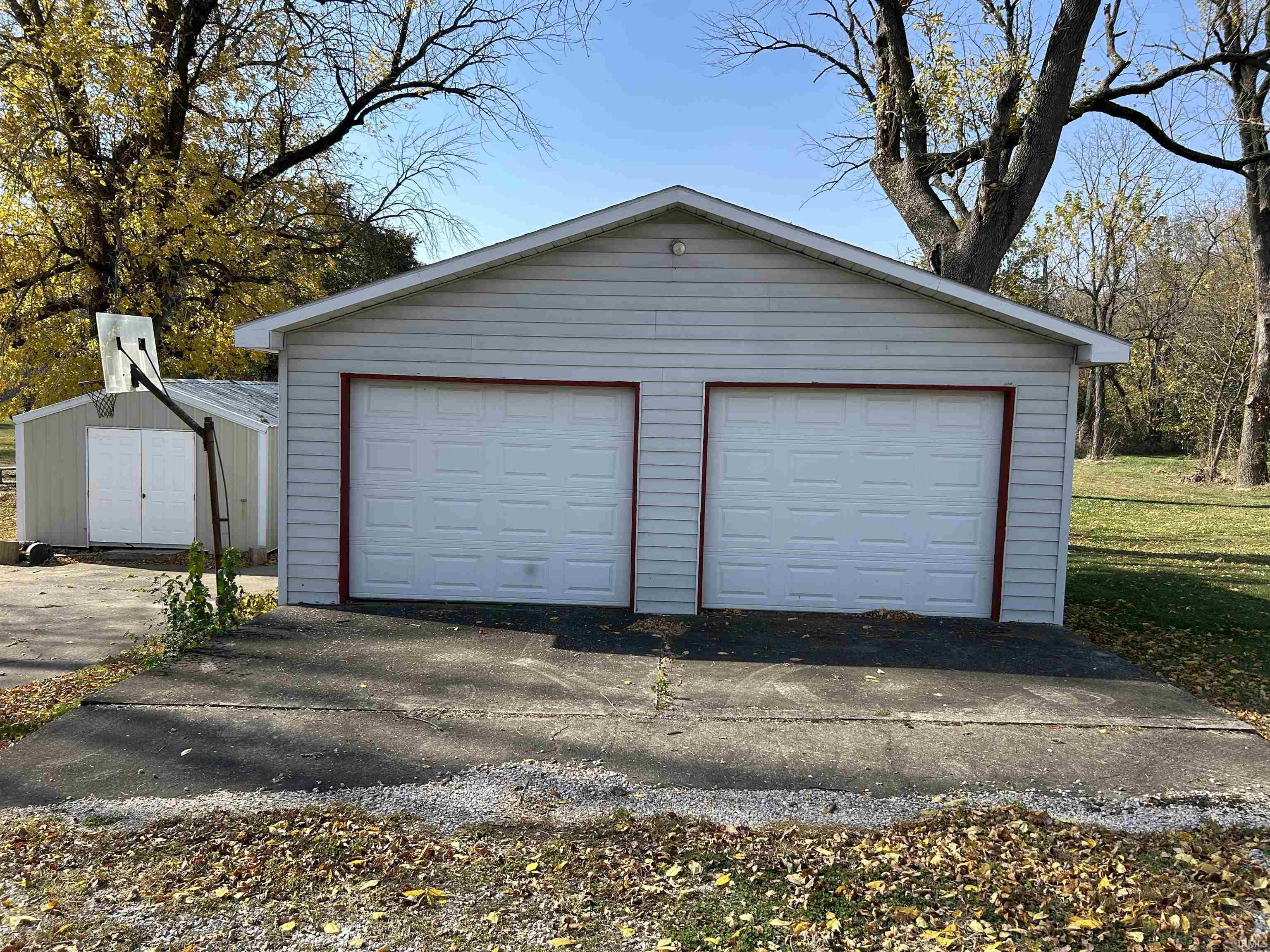7621 N ST Rd 159 Highway