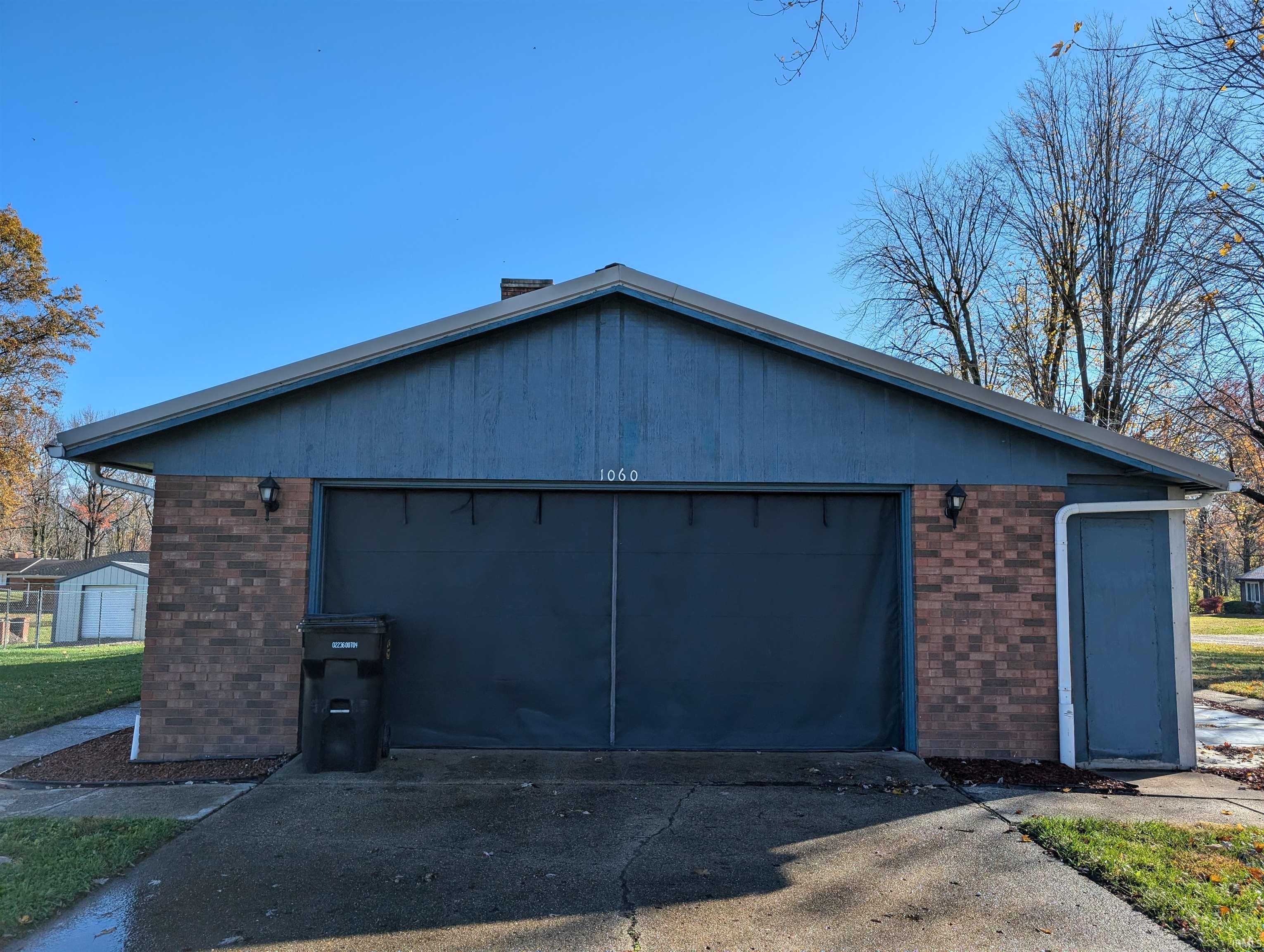 1060 N Sunset Drive