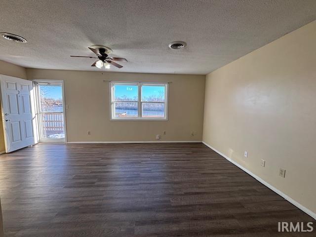 1870 Hart Street Unit: 8