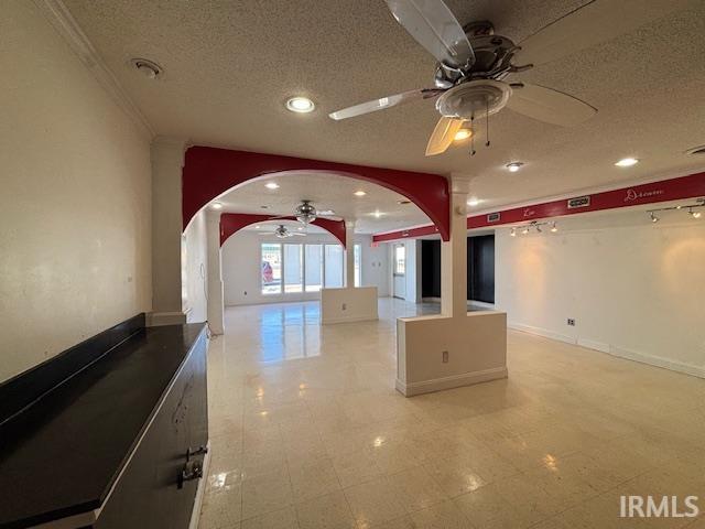 1870 Hart Street Unit: 8