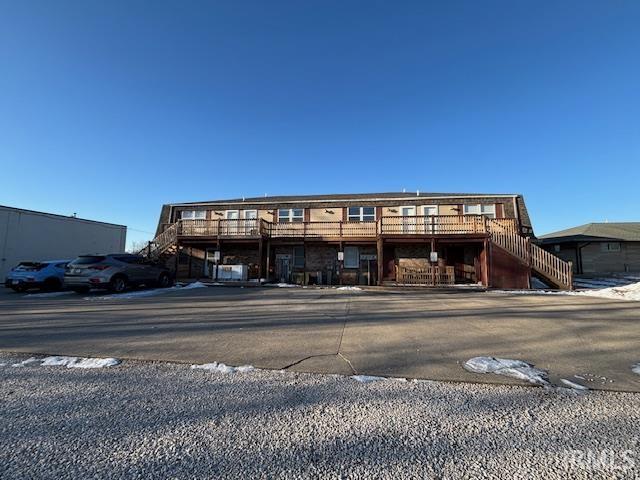 1870 Hart Street Unit: 8