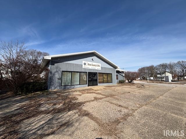 906 N 10th Street