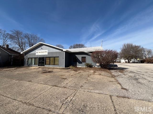 906 N 10th Street