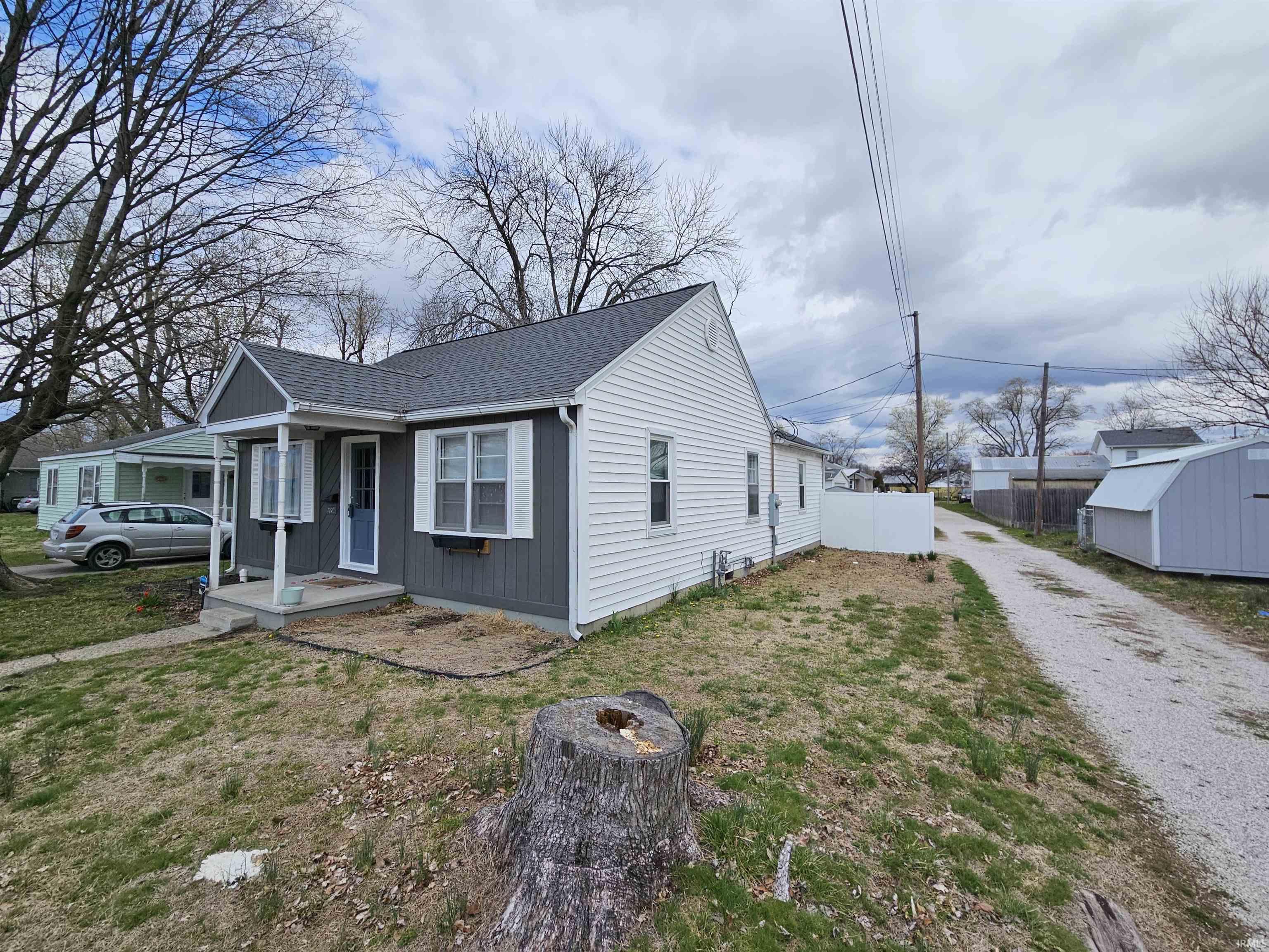 1322 E Locust Street