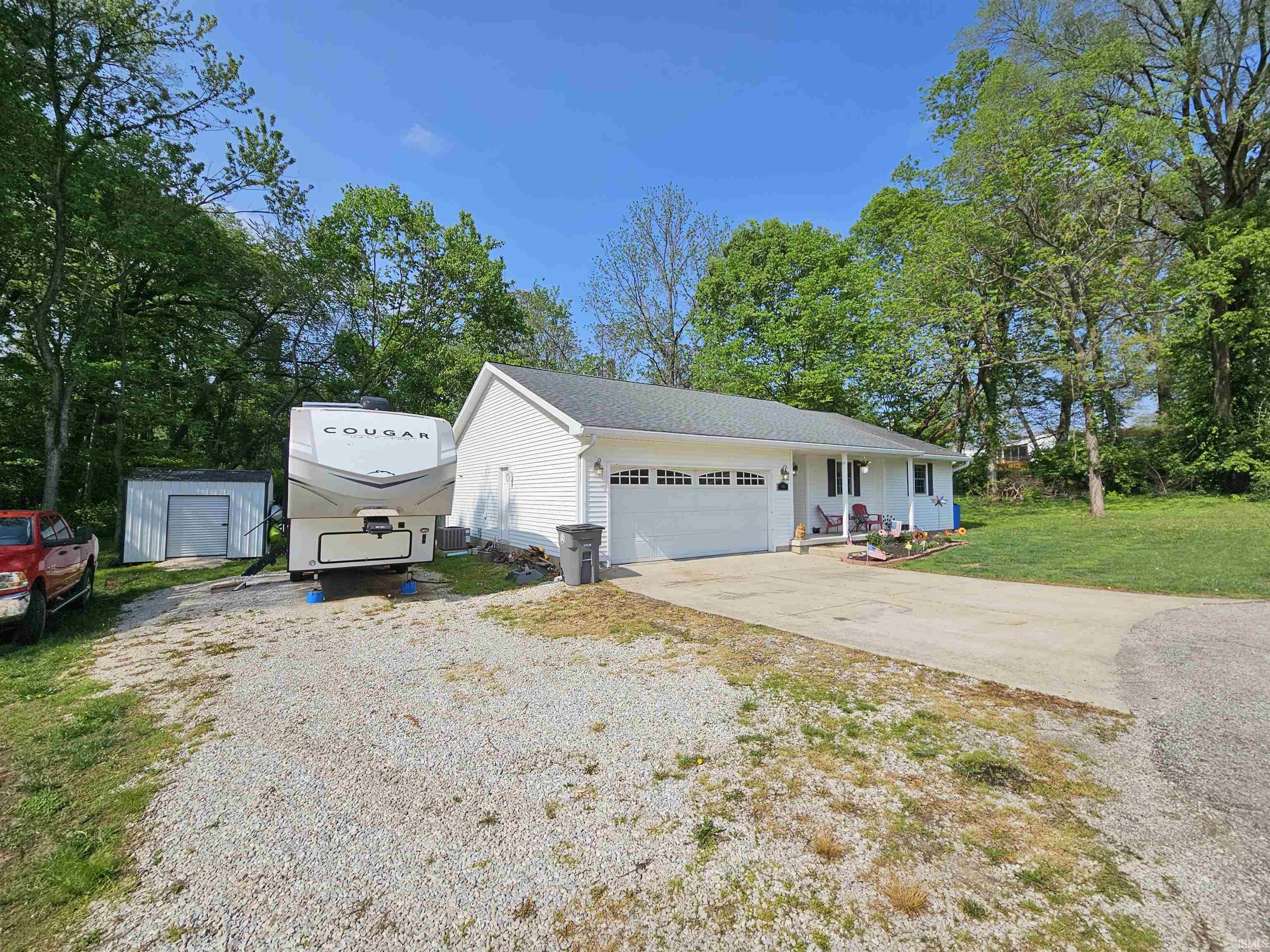 16 Vicki Drive