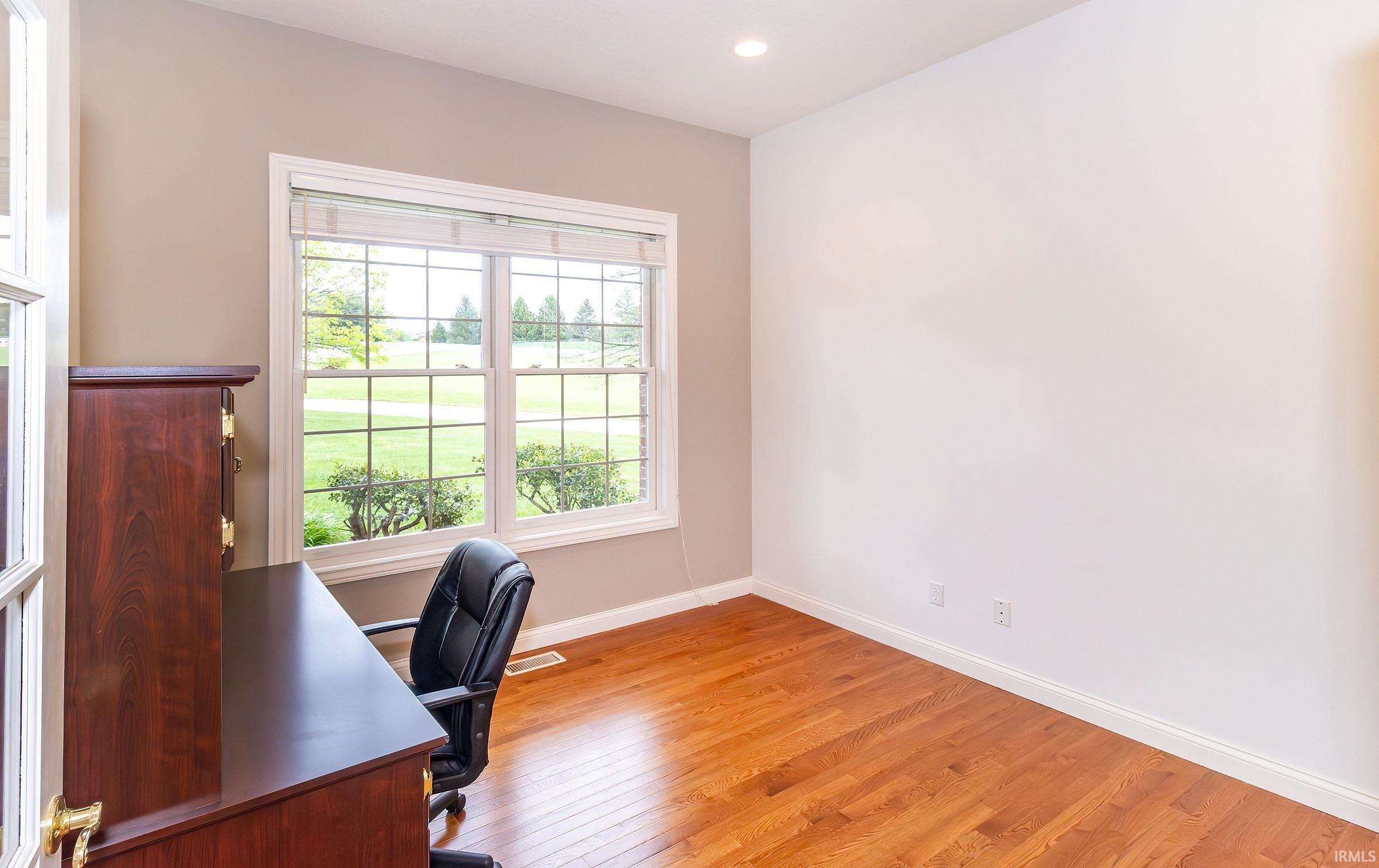 2471 N Palomino Drive