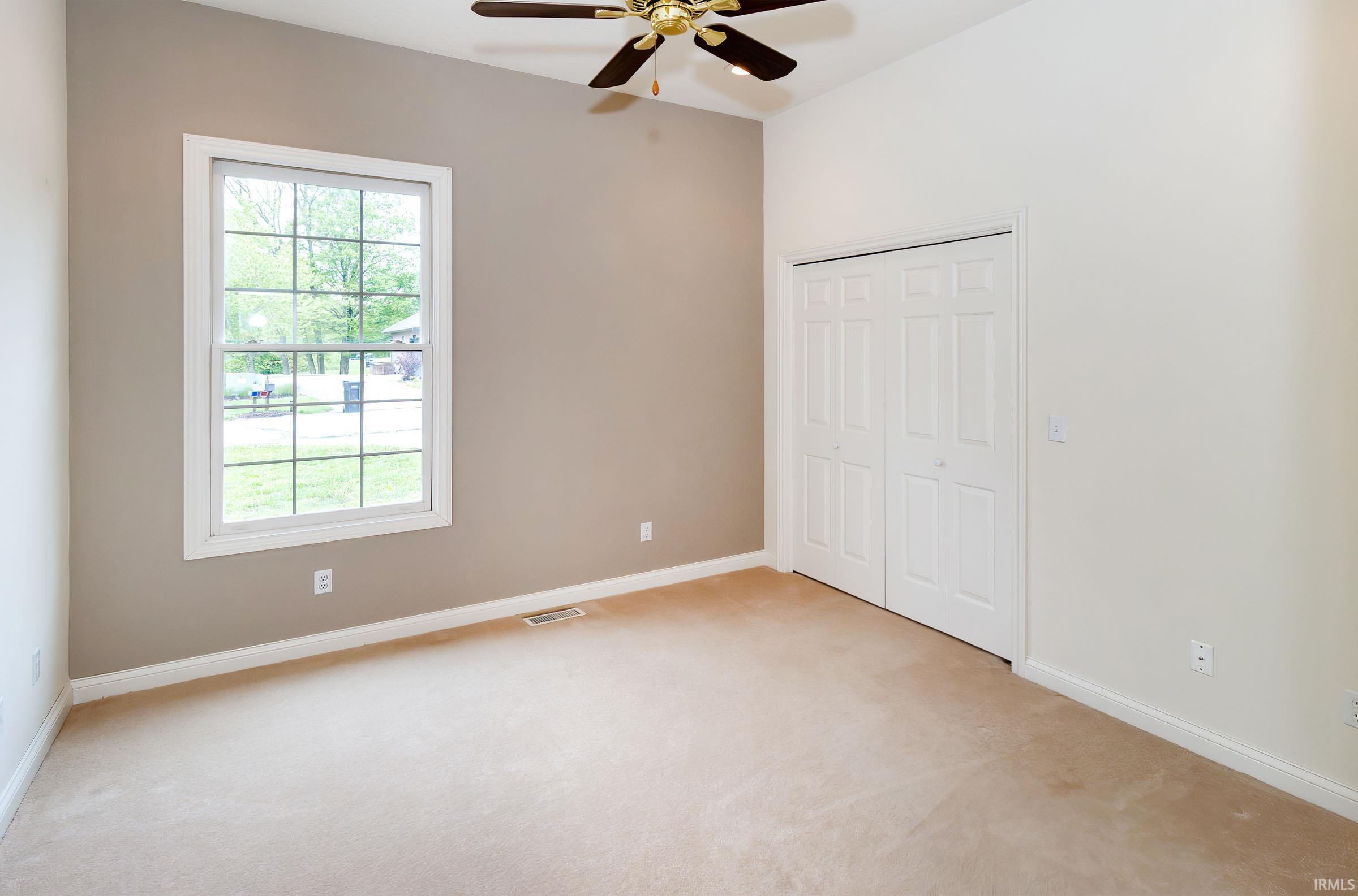 2471 N Palomino Drive