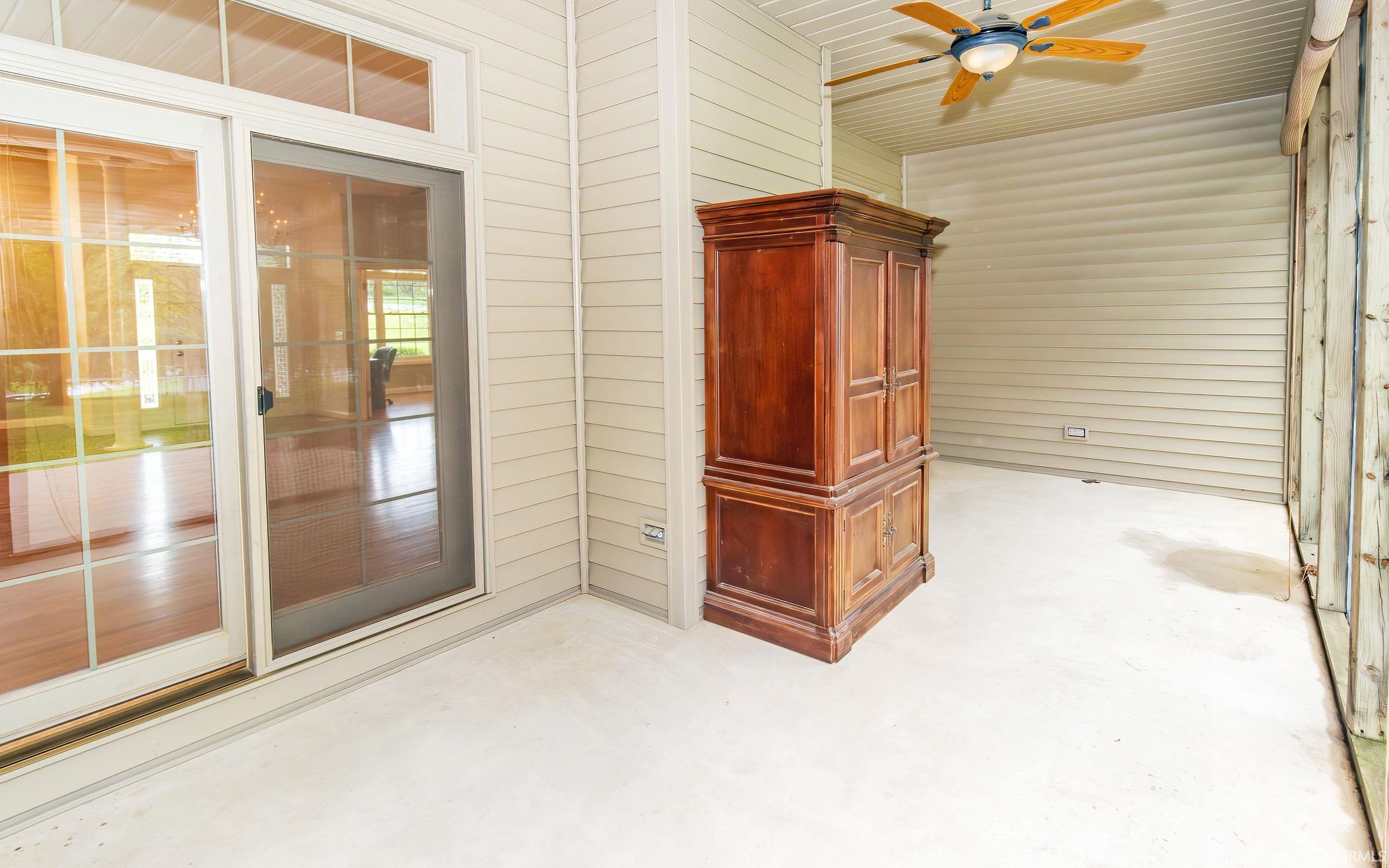 2471 N Palomino Drive