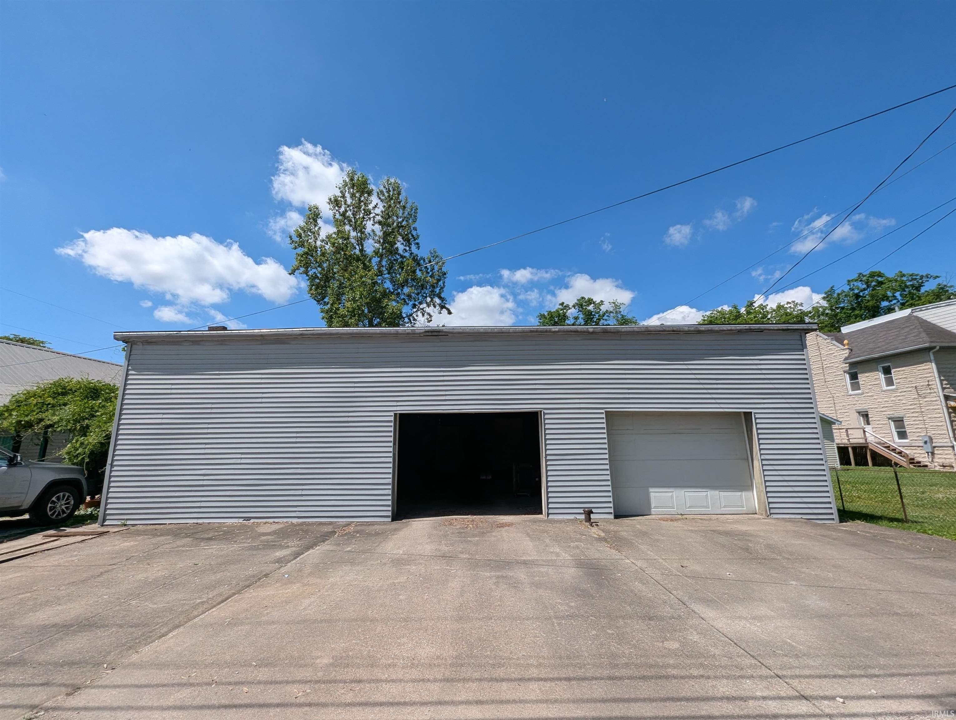 1136 Broadway Street