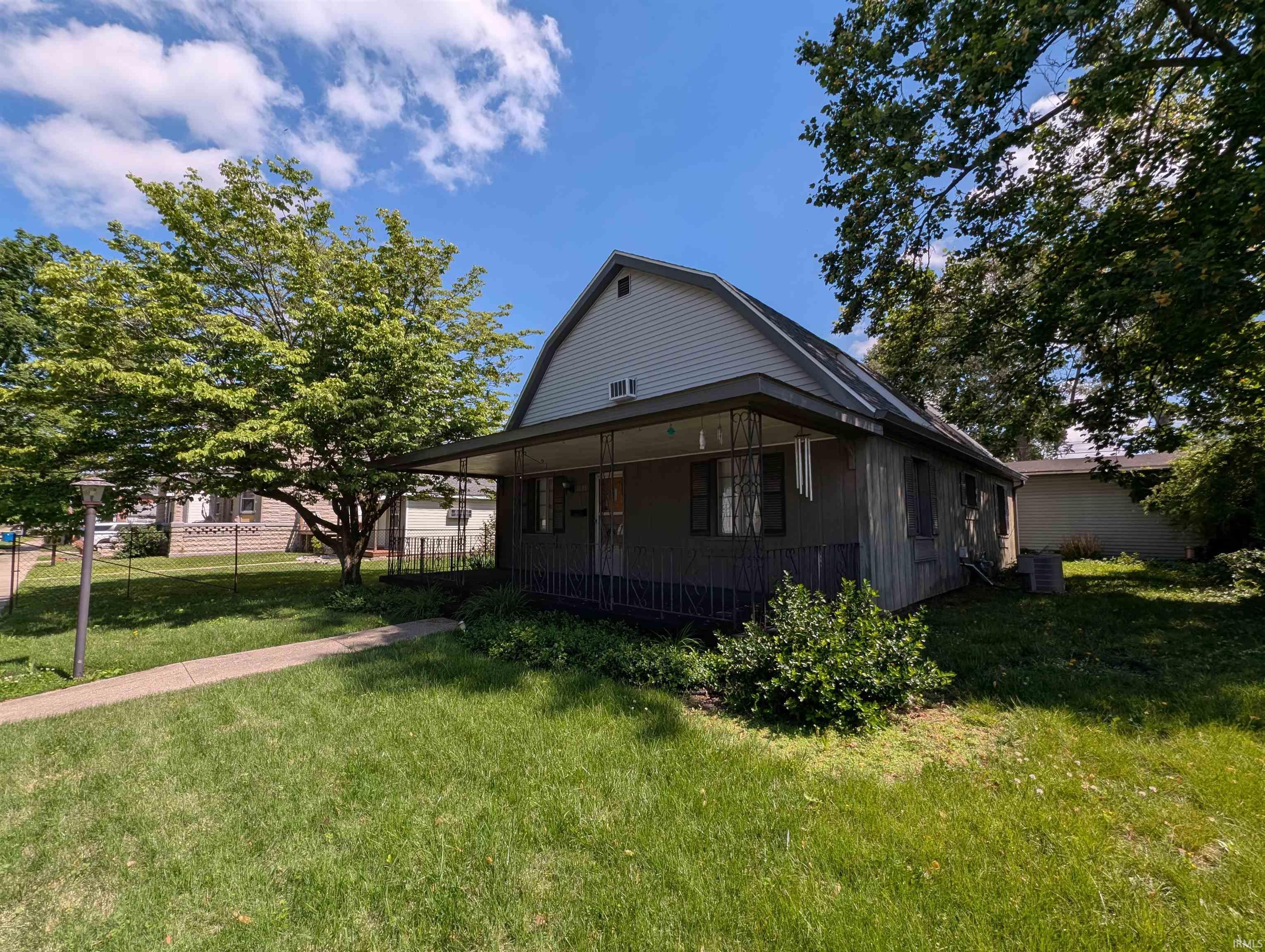 1136 Broadway Street