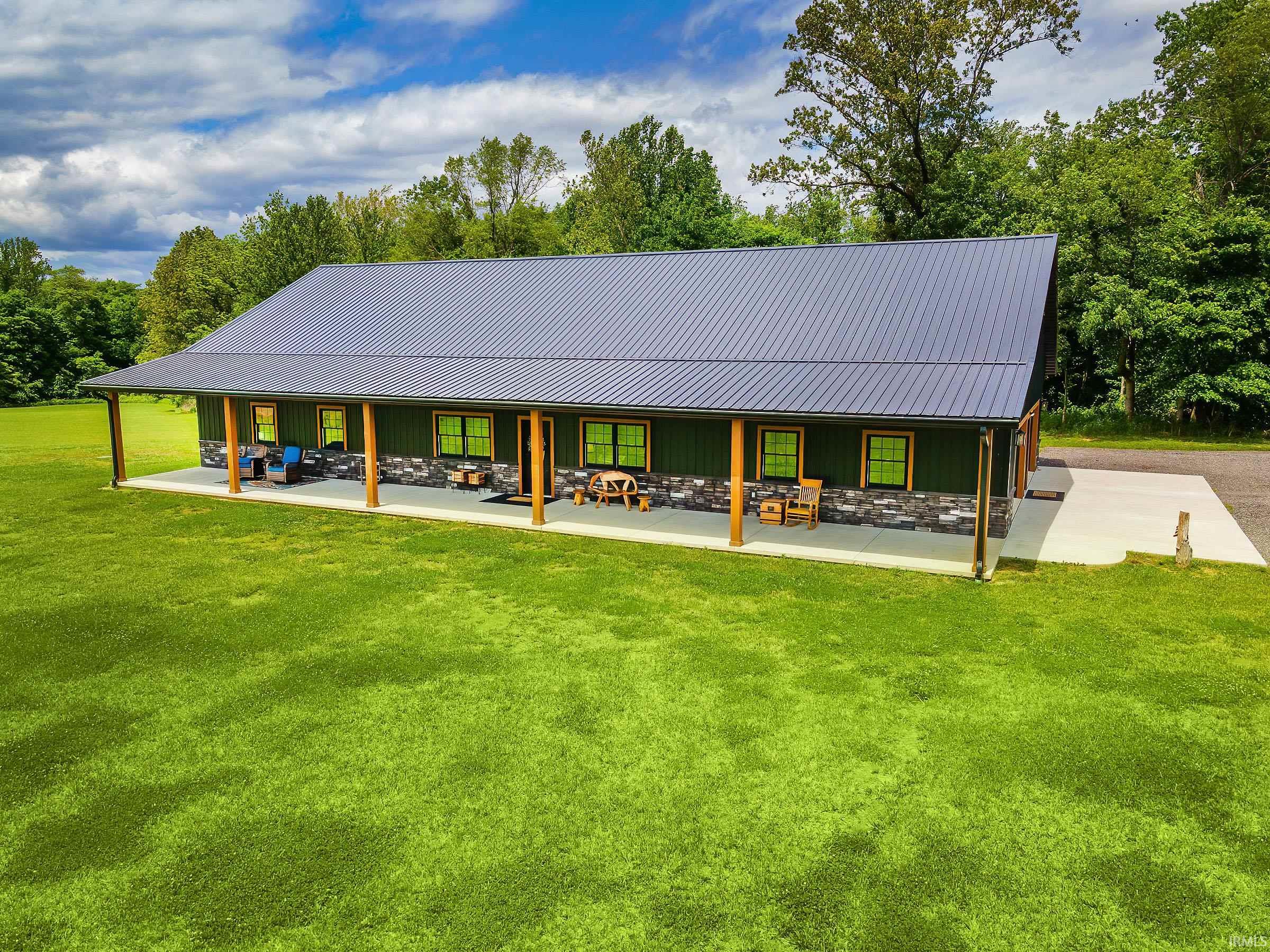 3626 S Hart Street Road