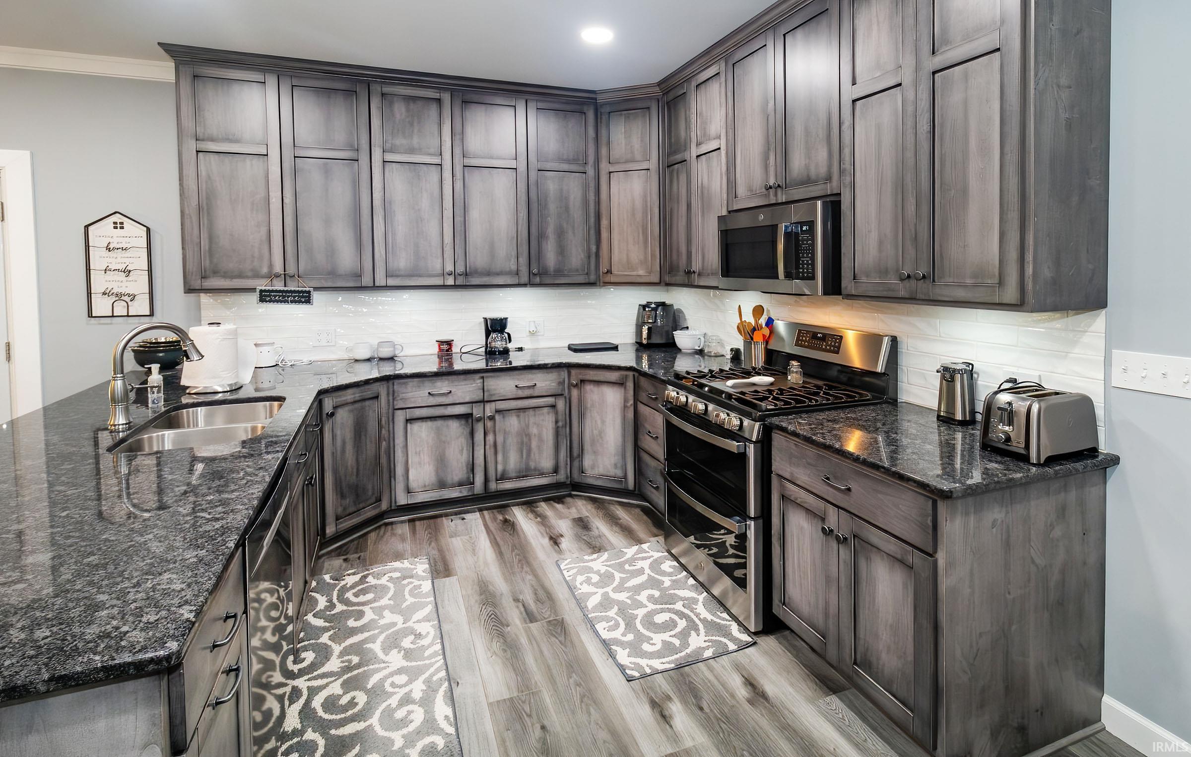 3626 S Hart Street Road