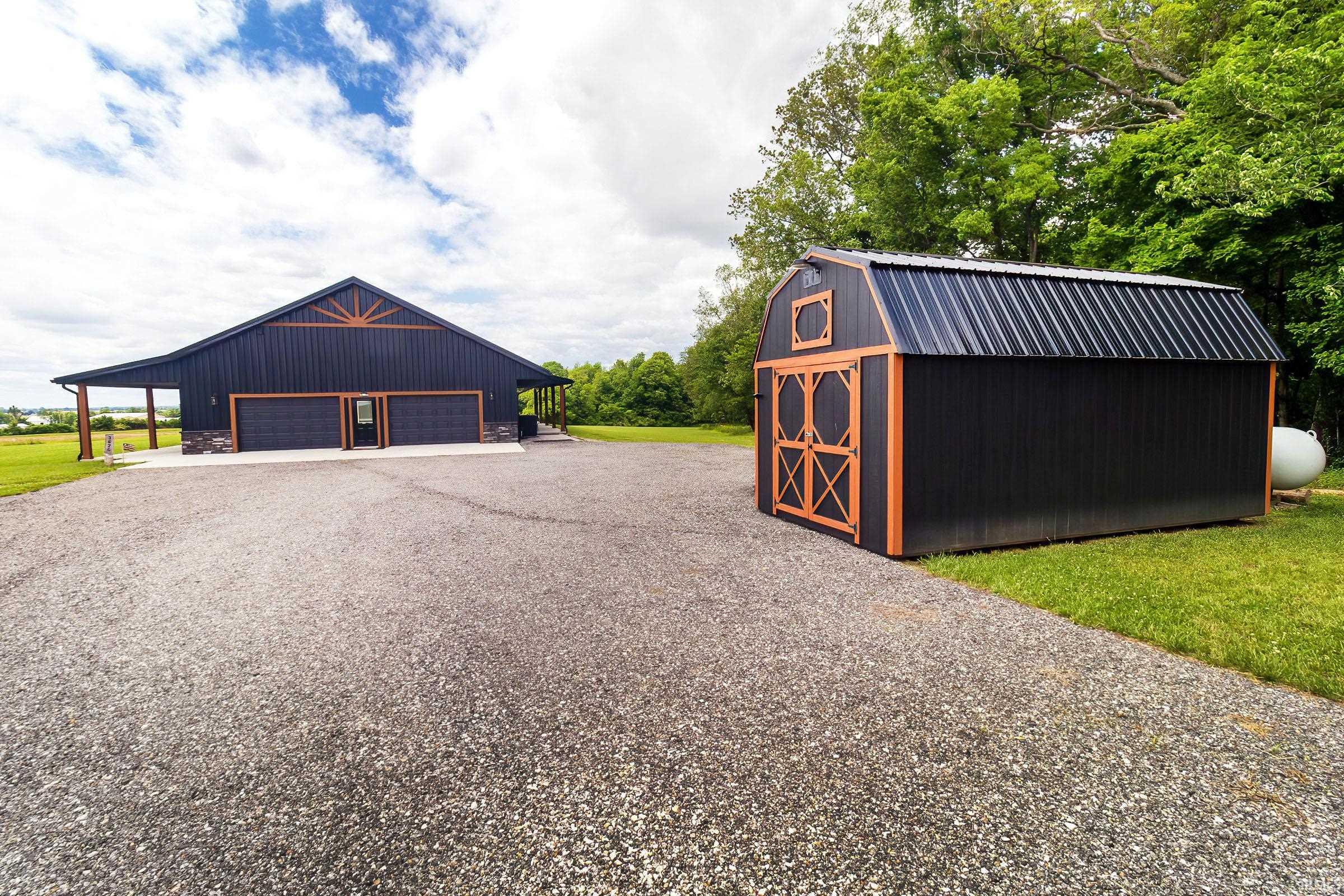 3626 S Hart Street Road