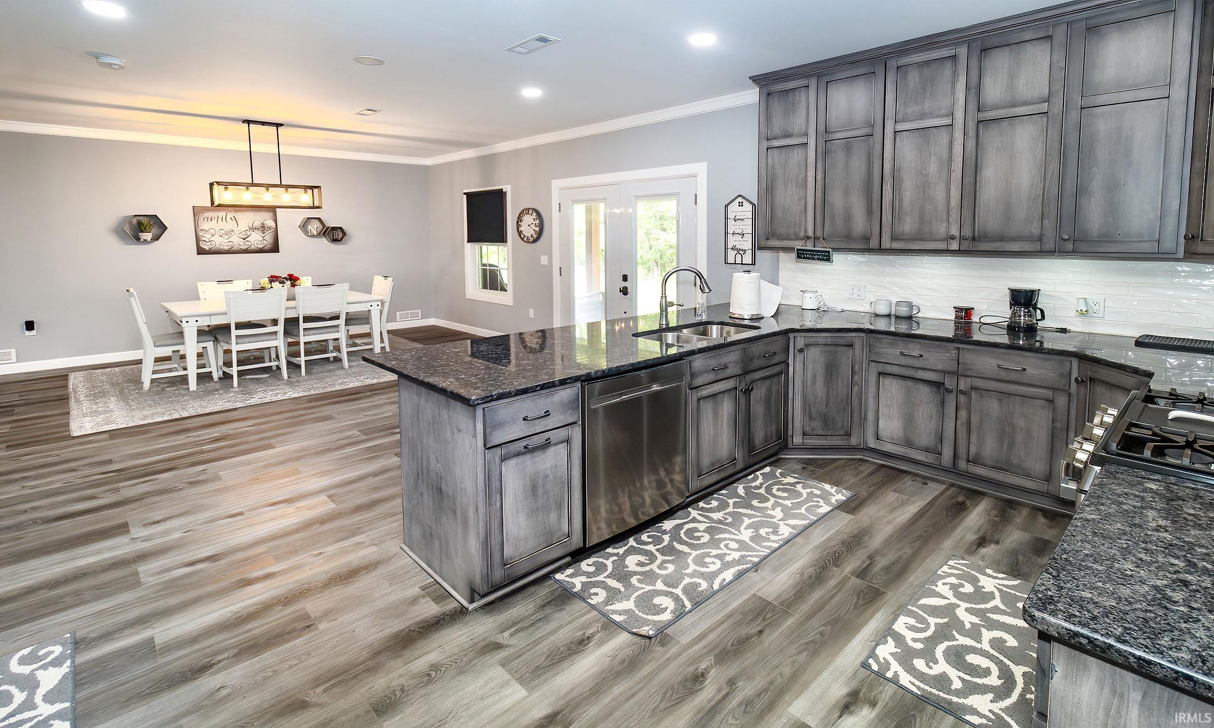 3626 S Hart Street Road