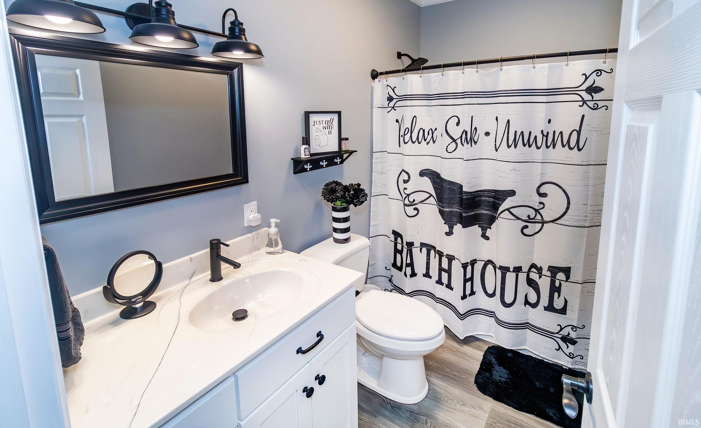 3626 S Hart Street Road