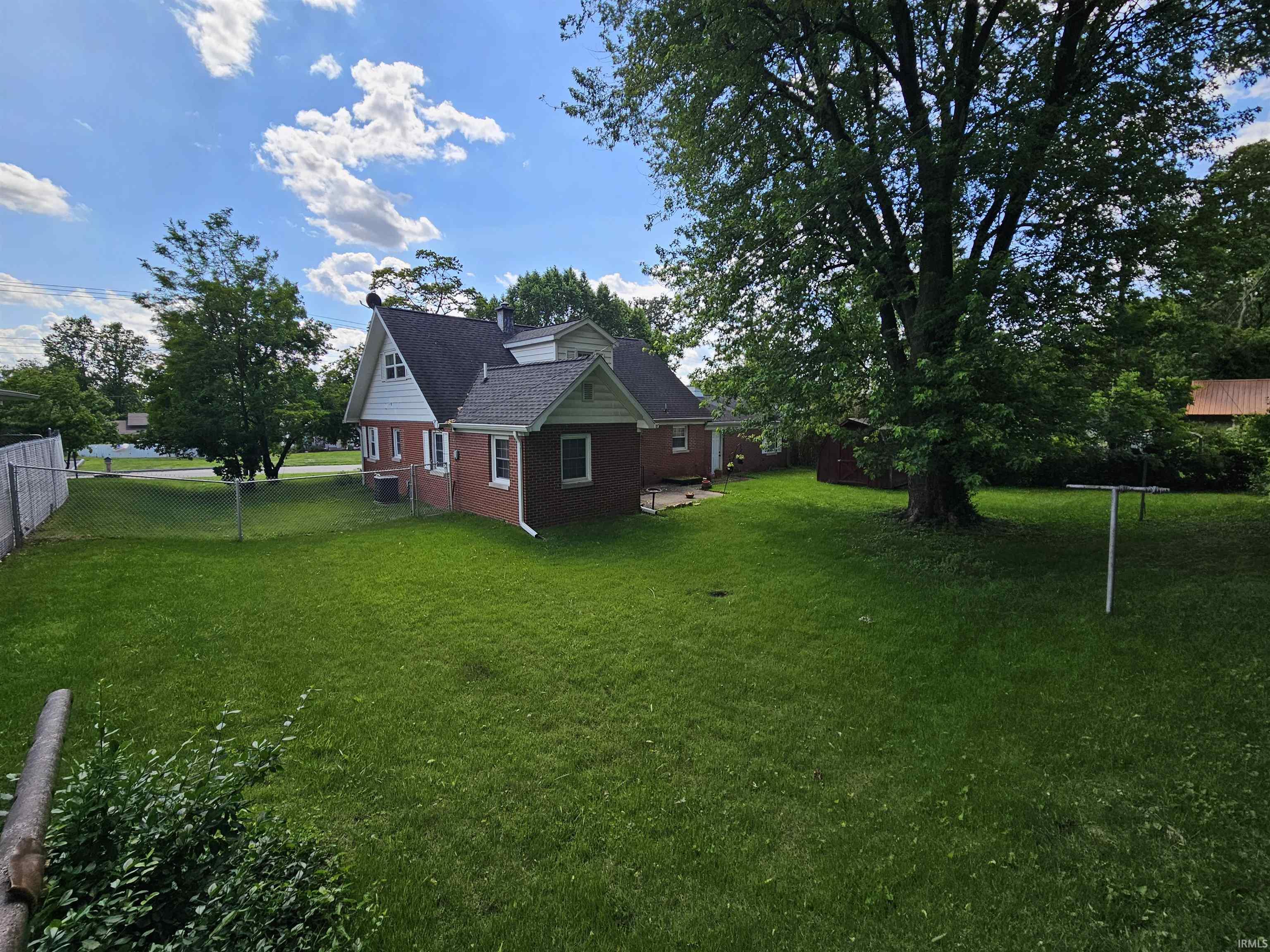 1400 Weed Lane